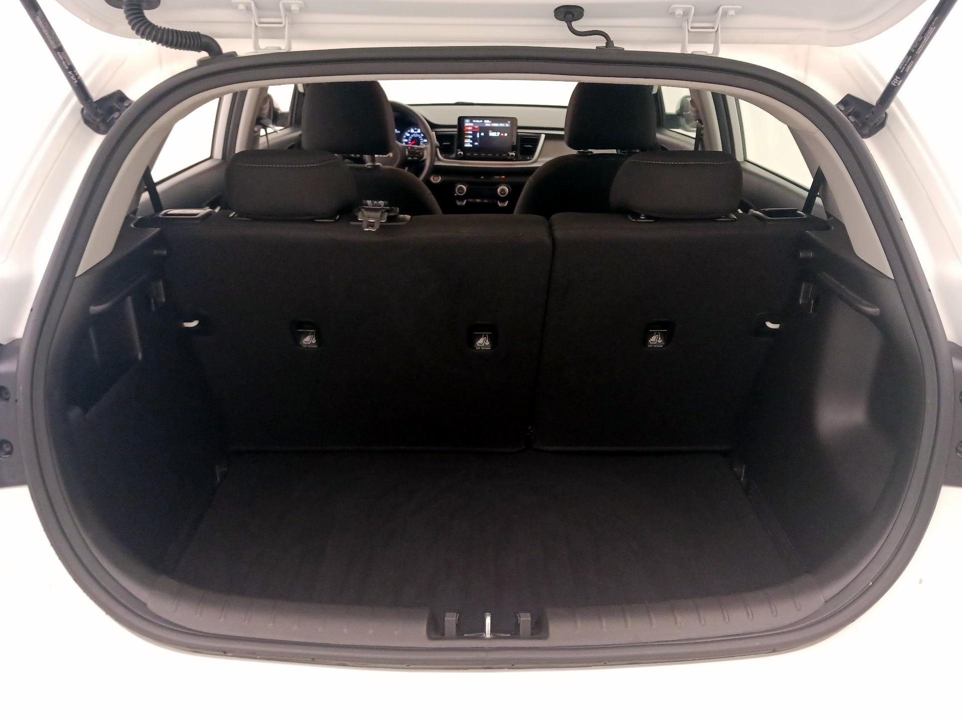 Thumbnail: 2023 Kia Rio - 20