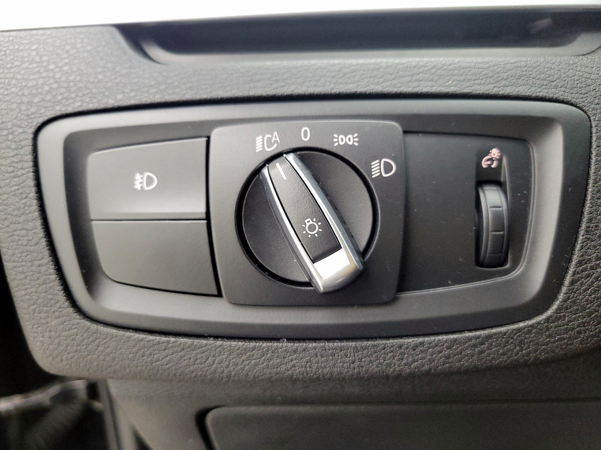 Thumbnail: 2017 BMW X1 - 13