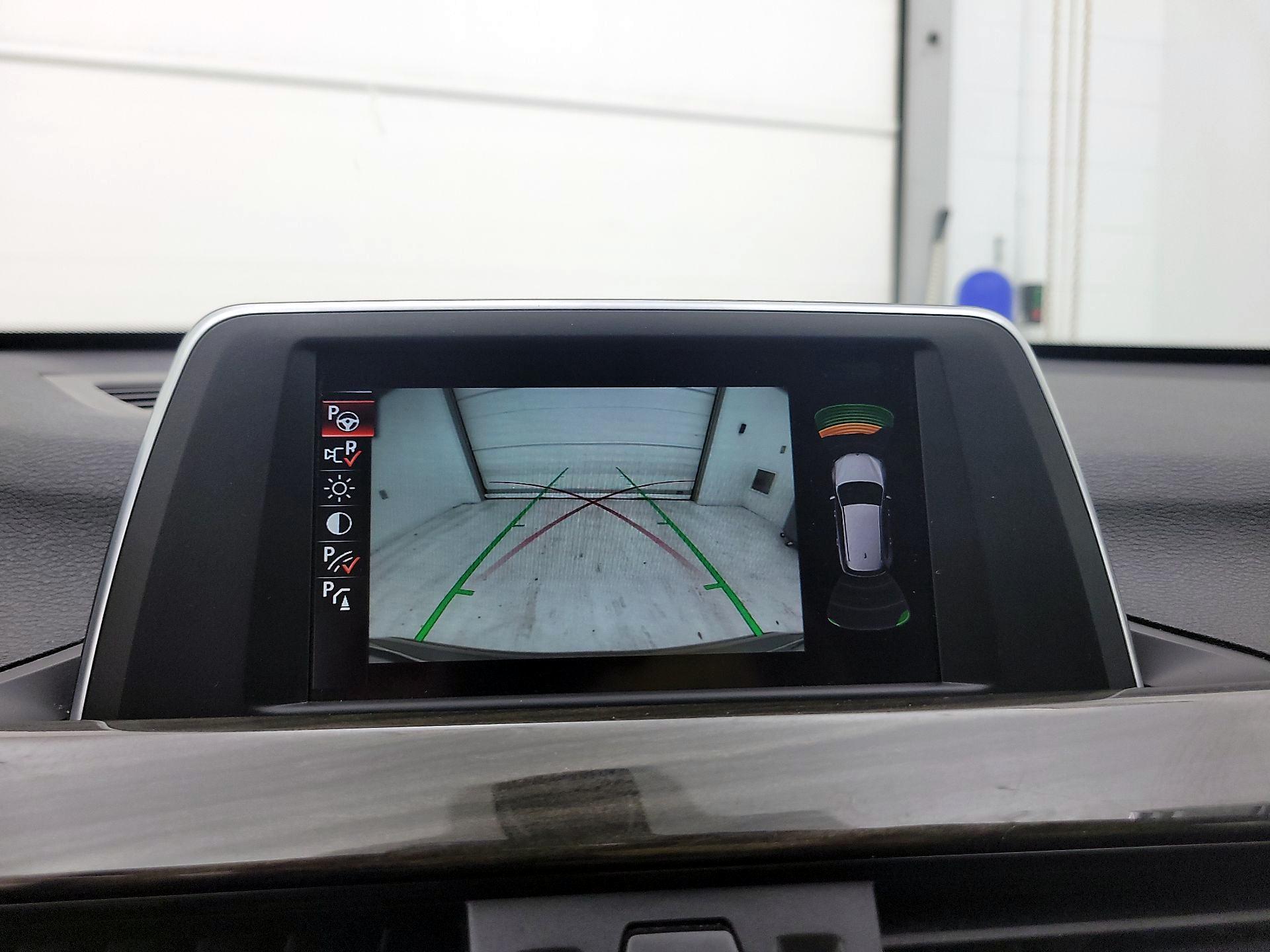 Thumbnail: 2017 BMW X1 - 15