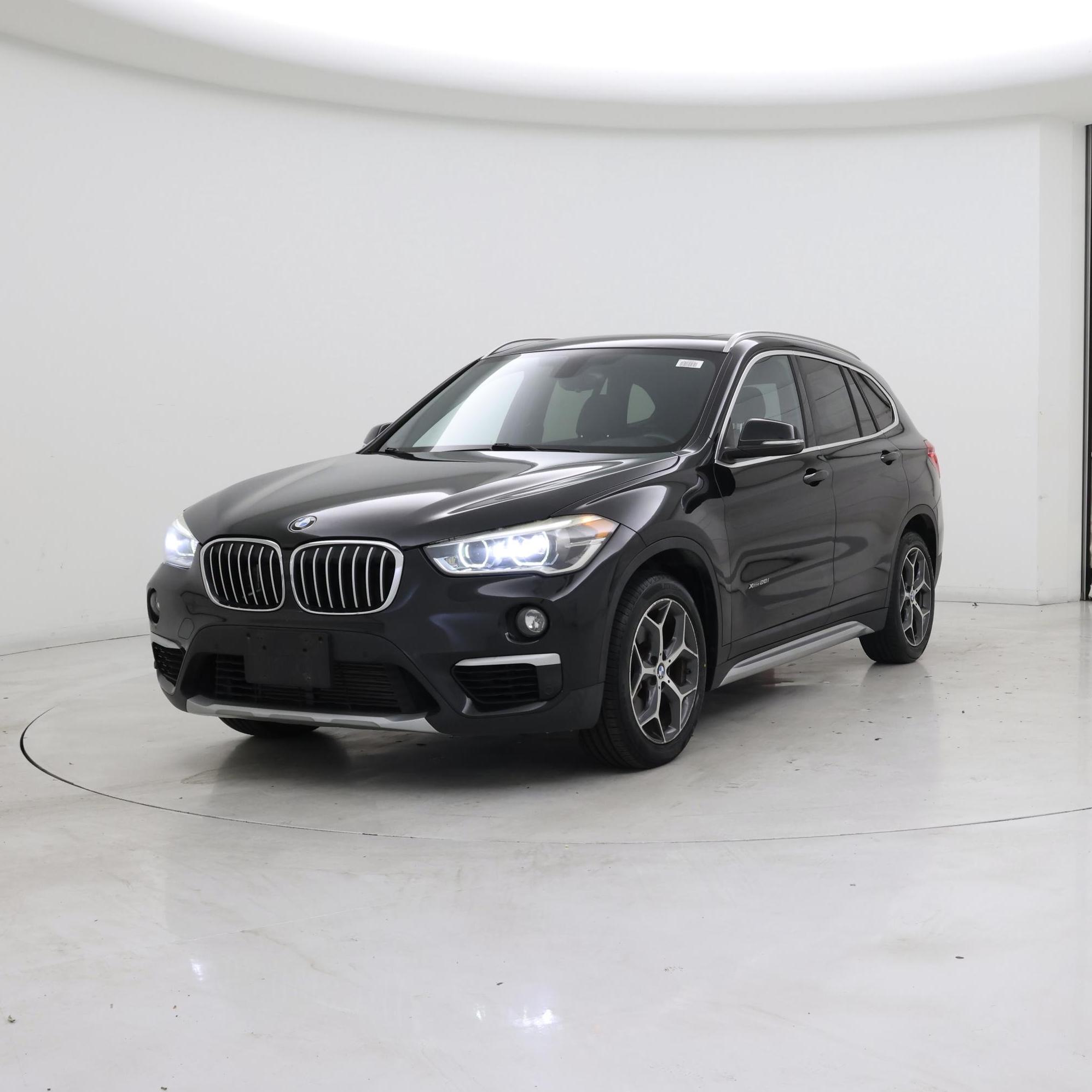 Thumbnail: 2017 BMW X1 - 4