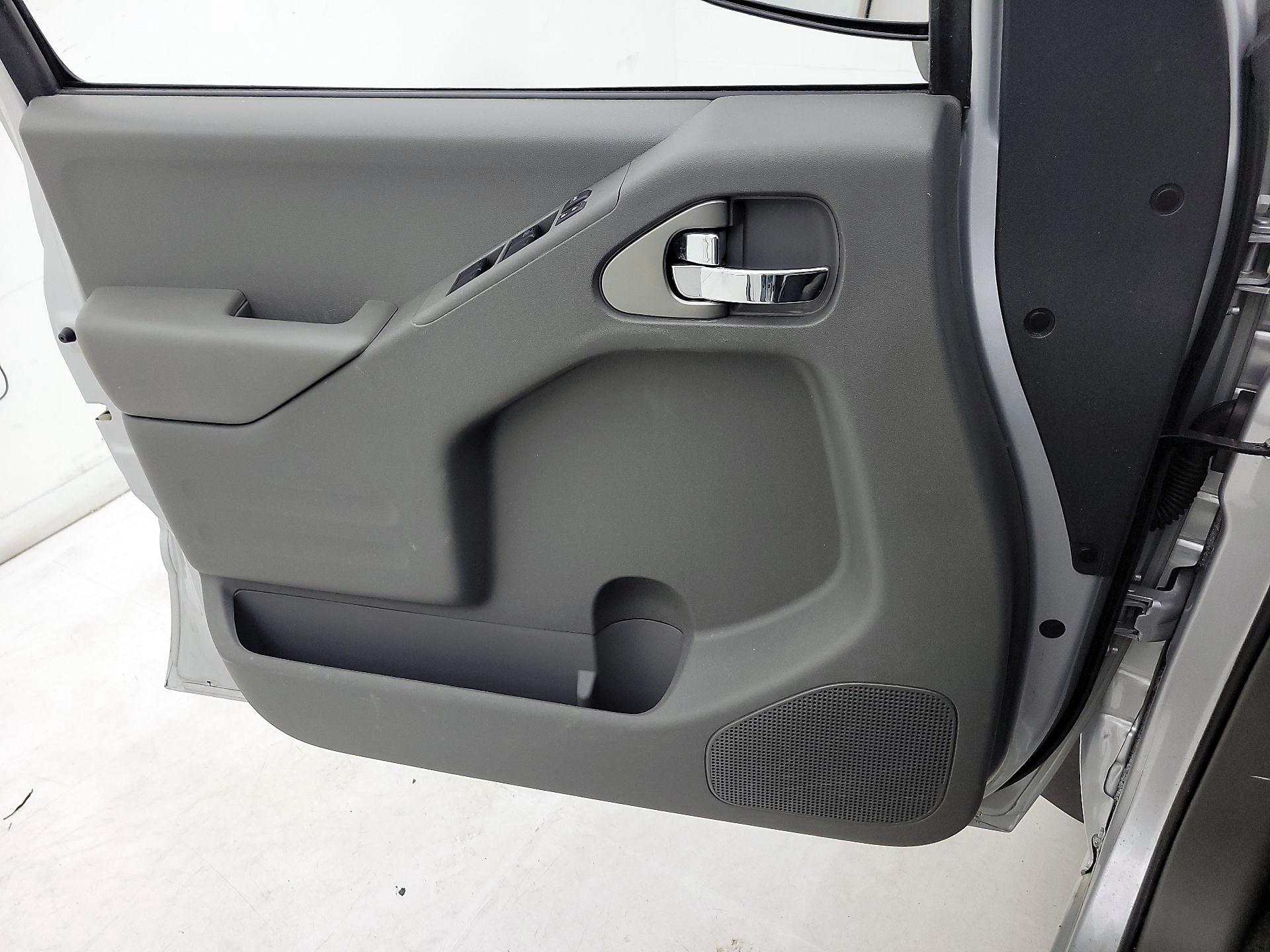 Thumbnail: 2019 Nissan Frontier - 12