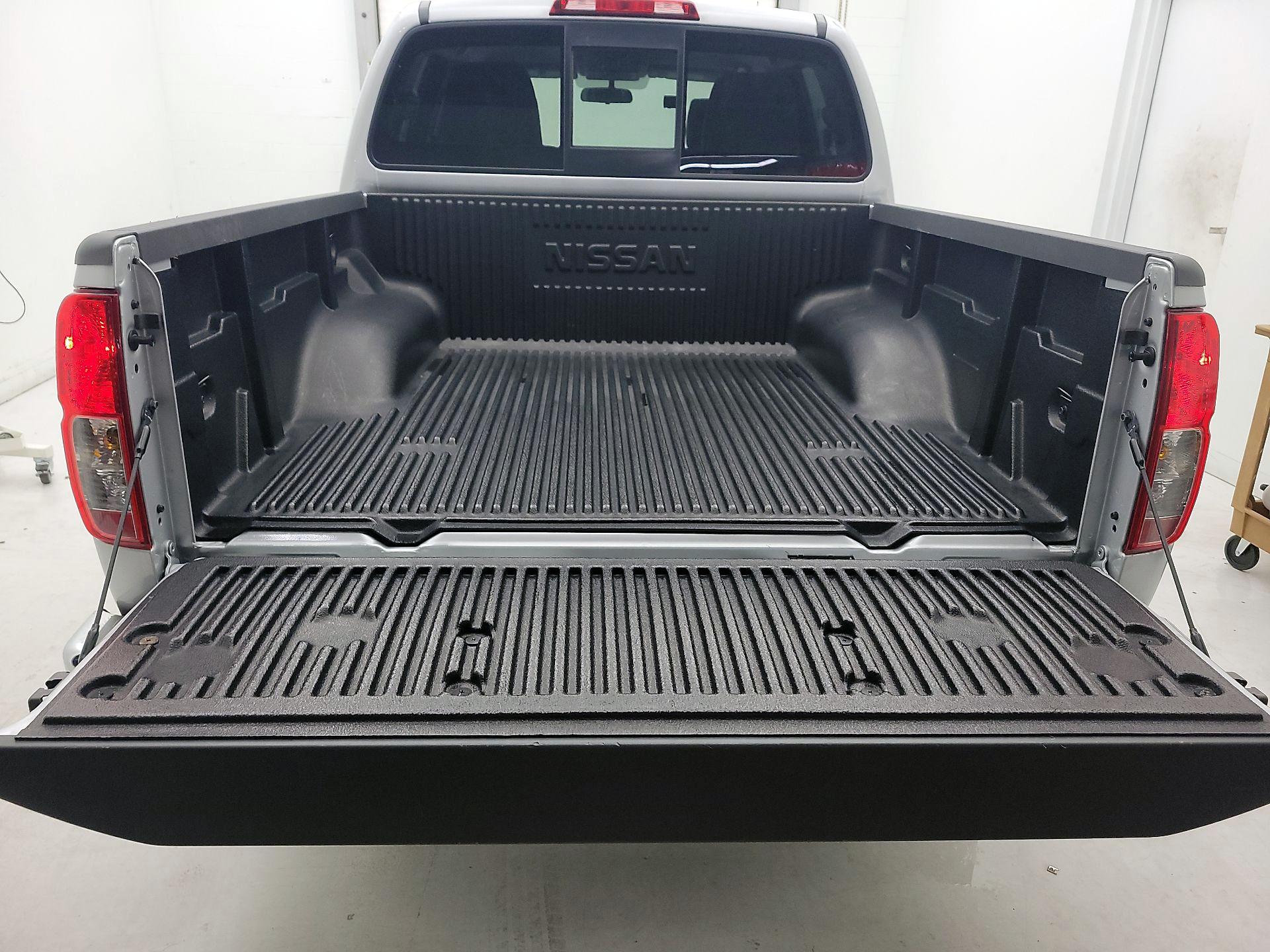 Thumbnail: 2019 Nissan Frontier - 20