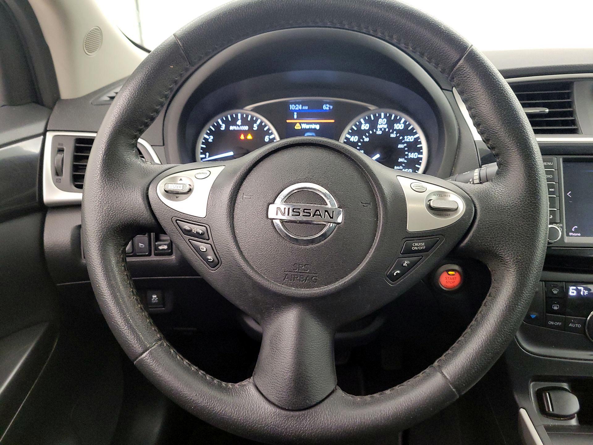 Thumbnail: 2019 Nissan Sentra - 10