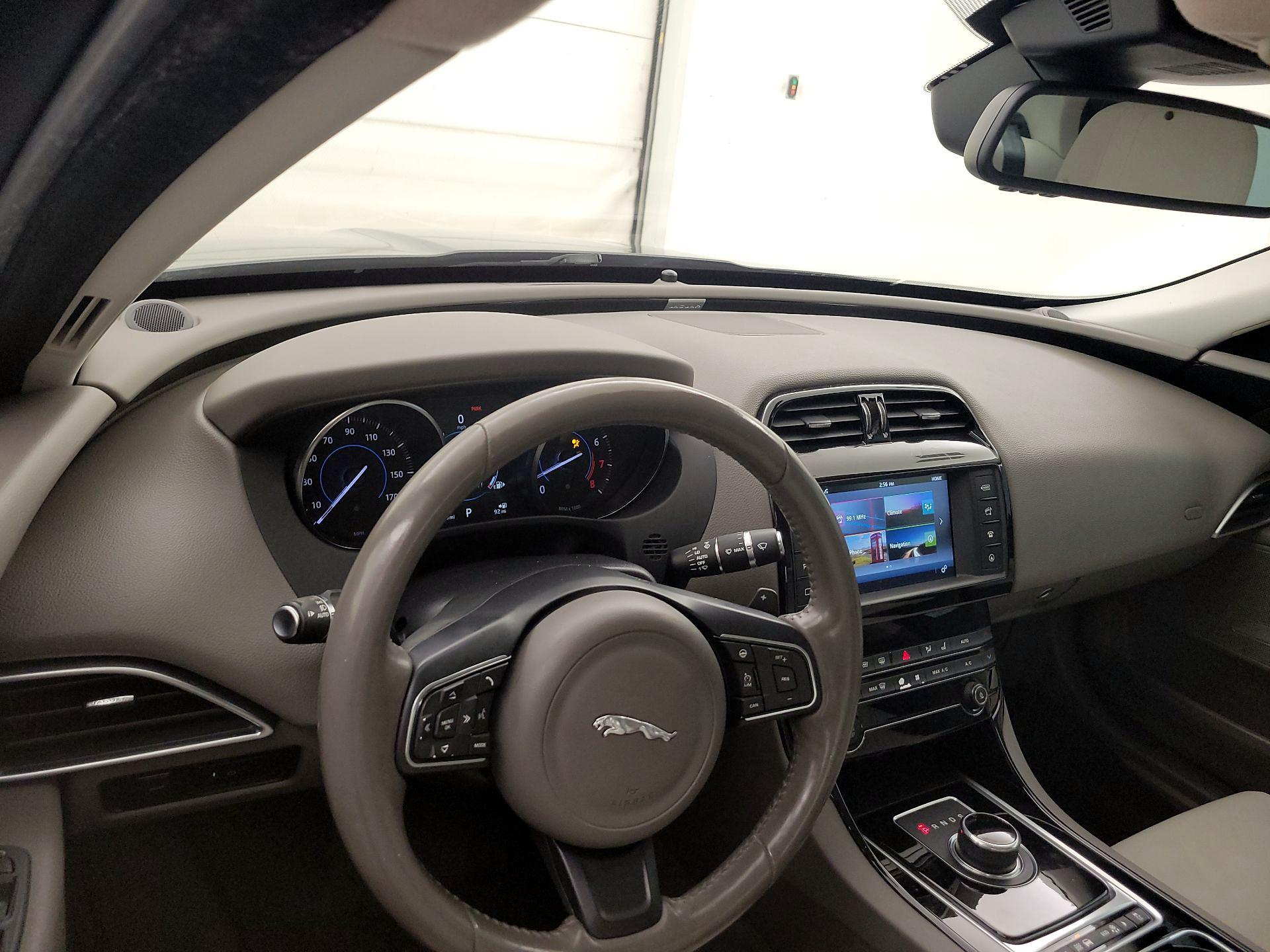 Thumbnail: 2017 Jaguar XE - 9