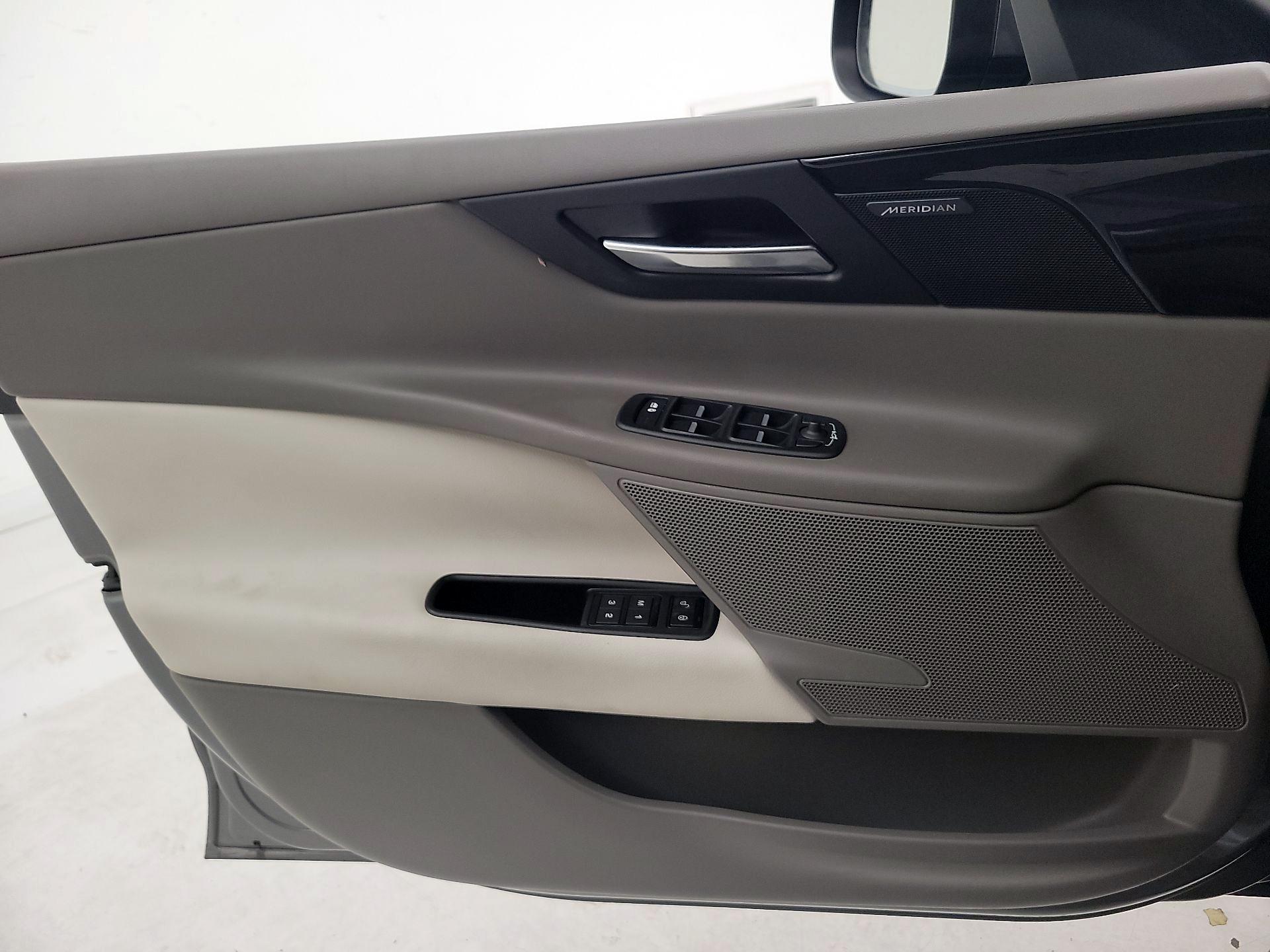 Thumbnail: 2017 Jaguar XE - 12