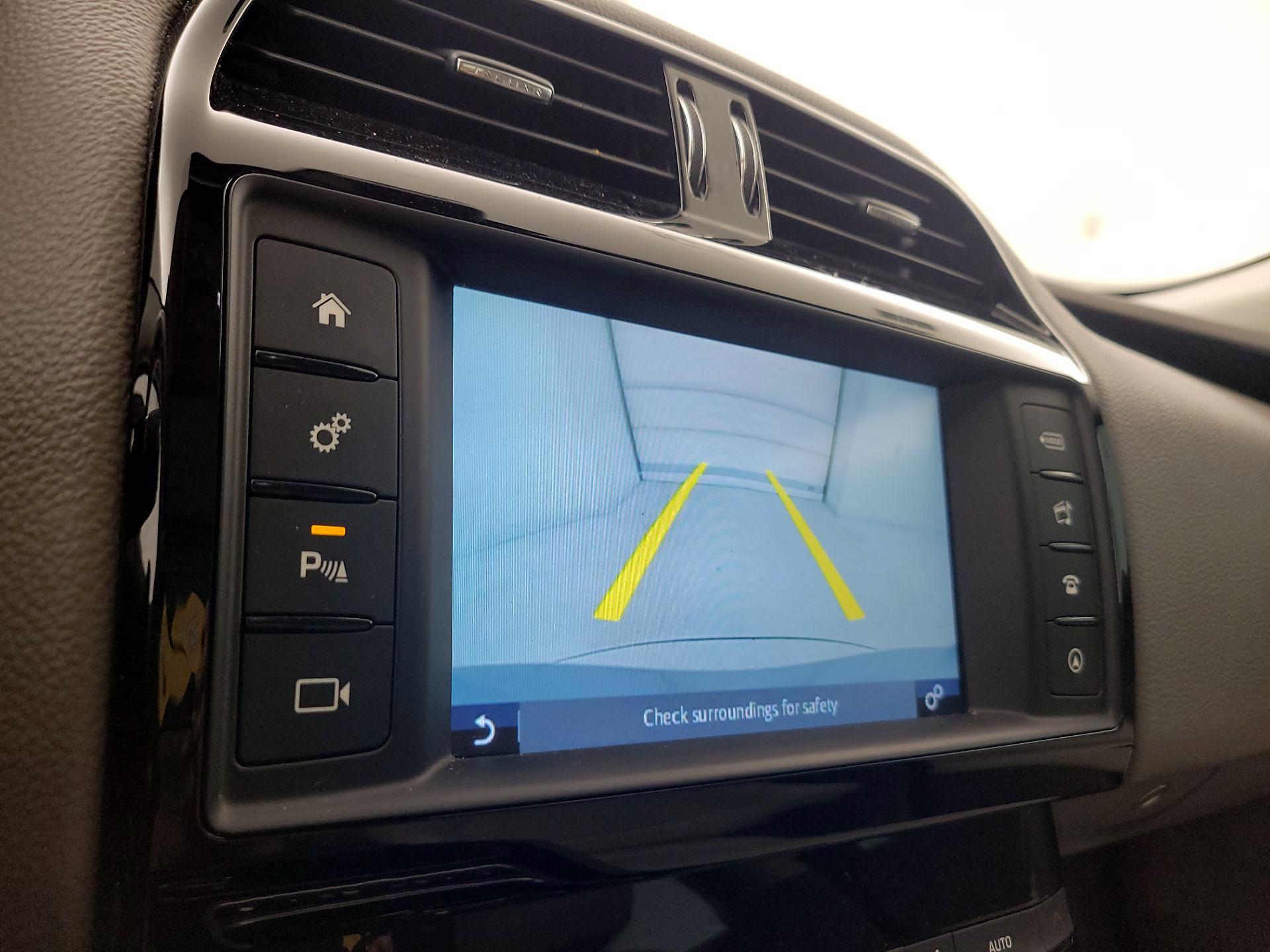 Thumbnail: 2017 Jaguar XE - 14