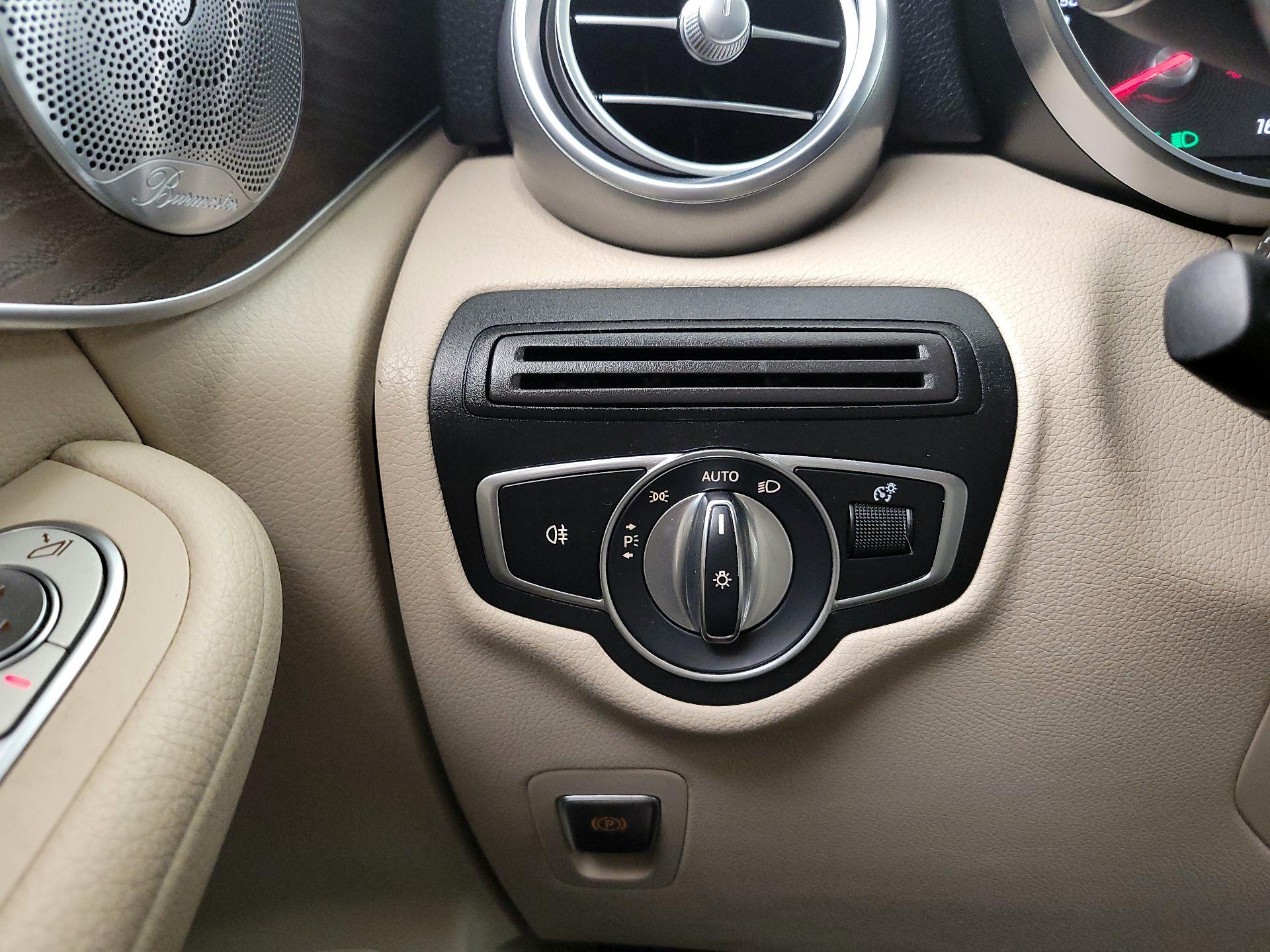 Thumbnail: 2018 Mercedes-Benz GLC - 13