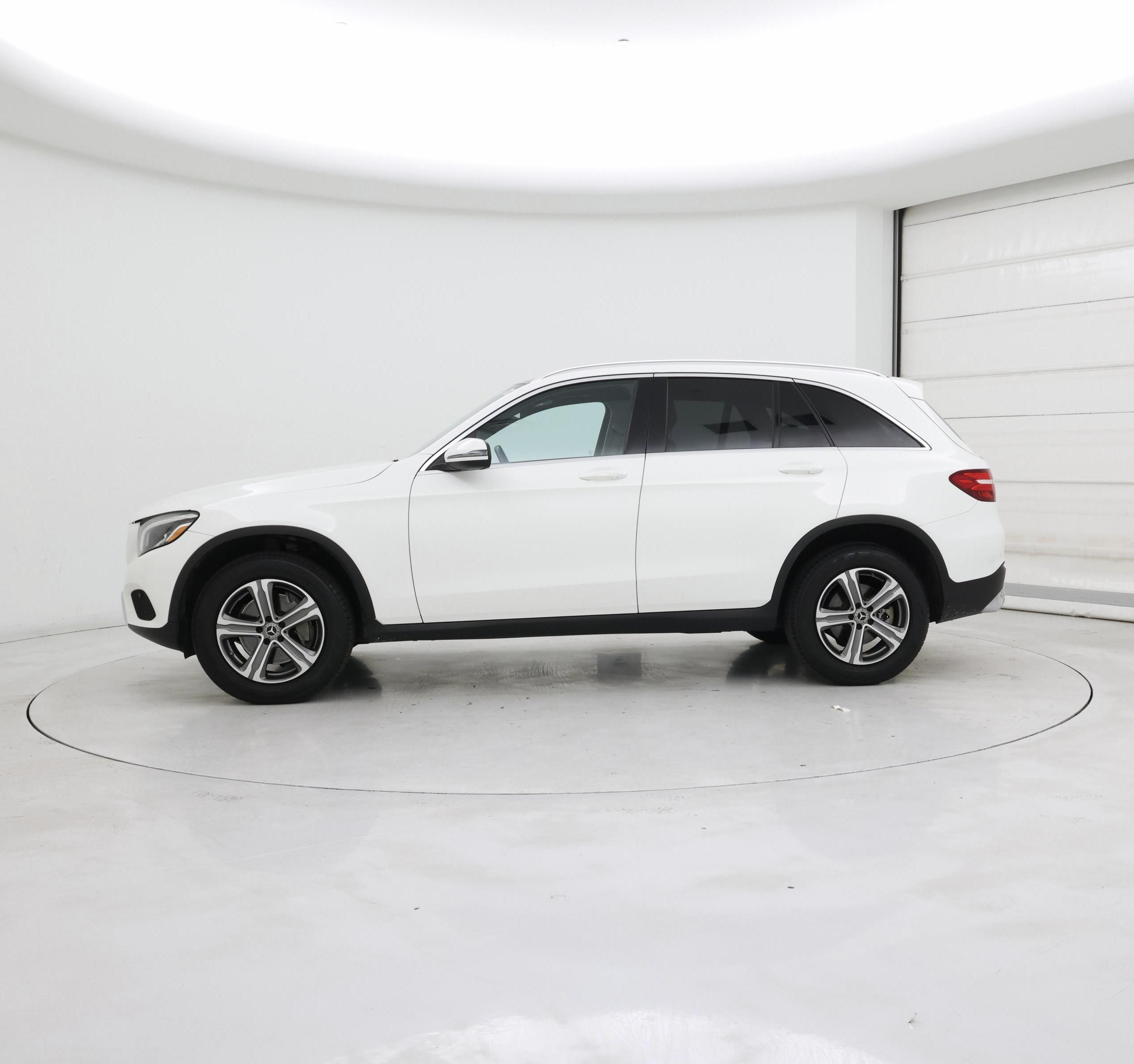 Thumbnail: 2018 Mercedes-Benz GLC - 3