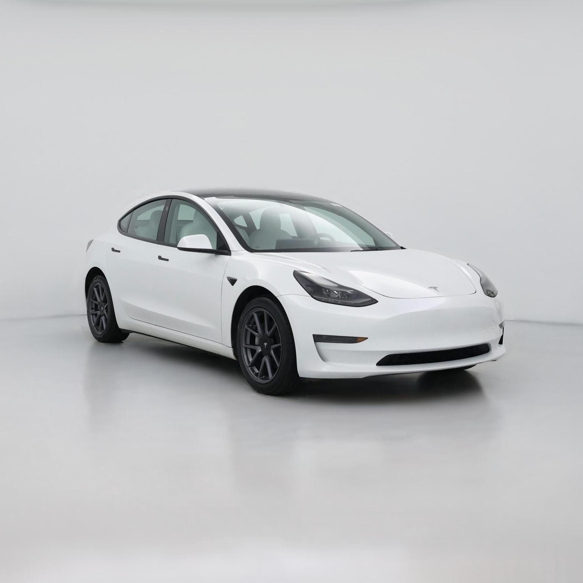 Thumbnail: 2023 Tesla Model 3 - 1