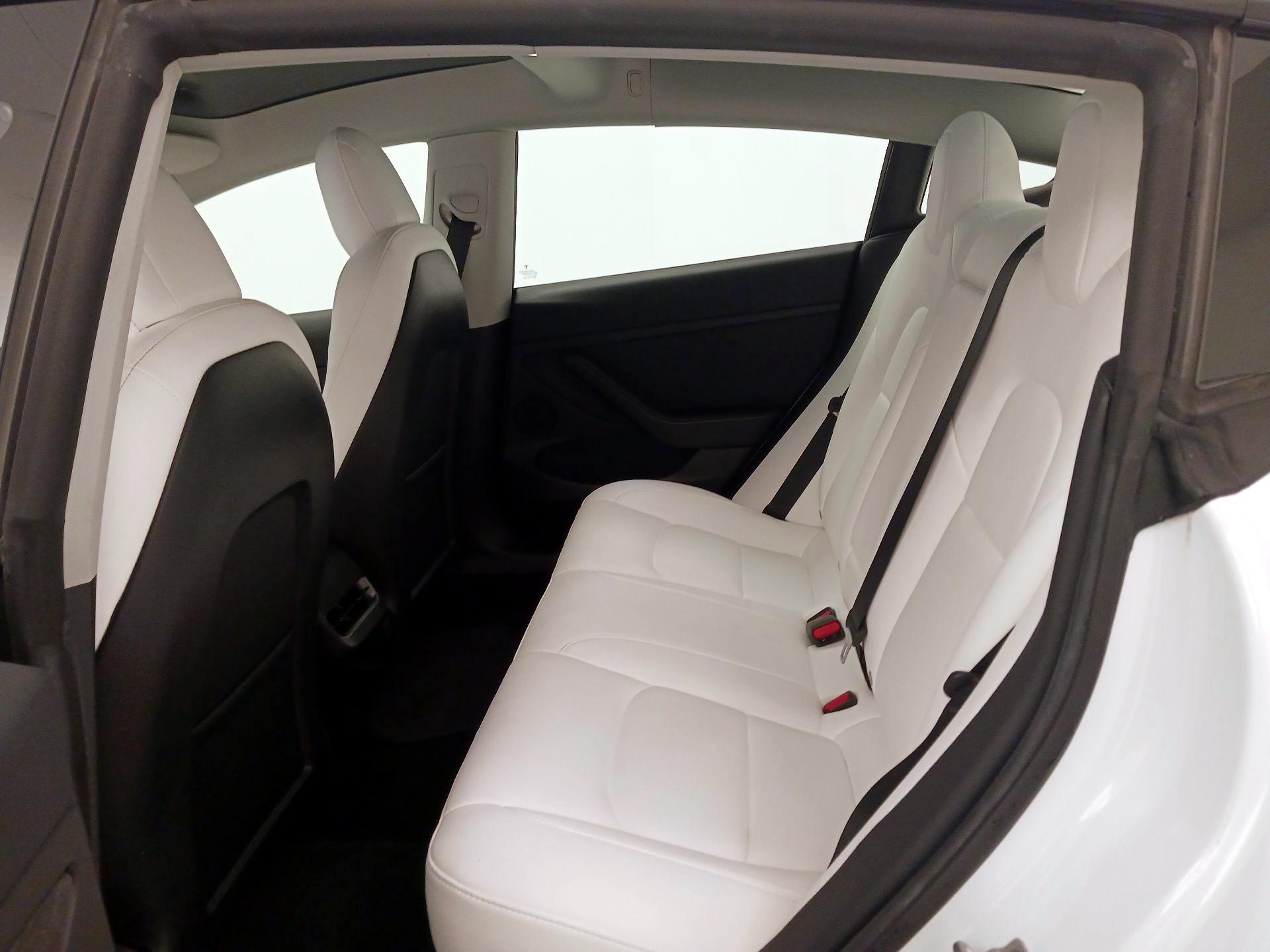 Thumbnail: 2023 Tesla Model 3 - 18