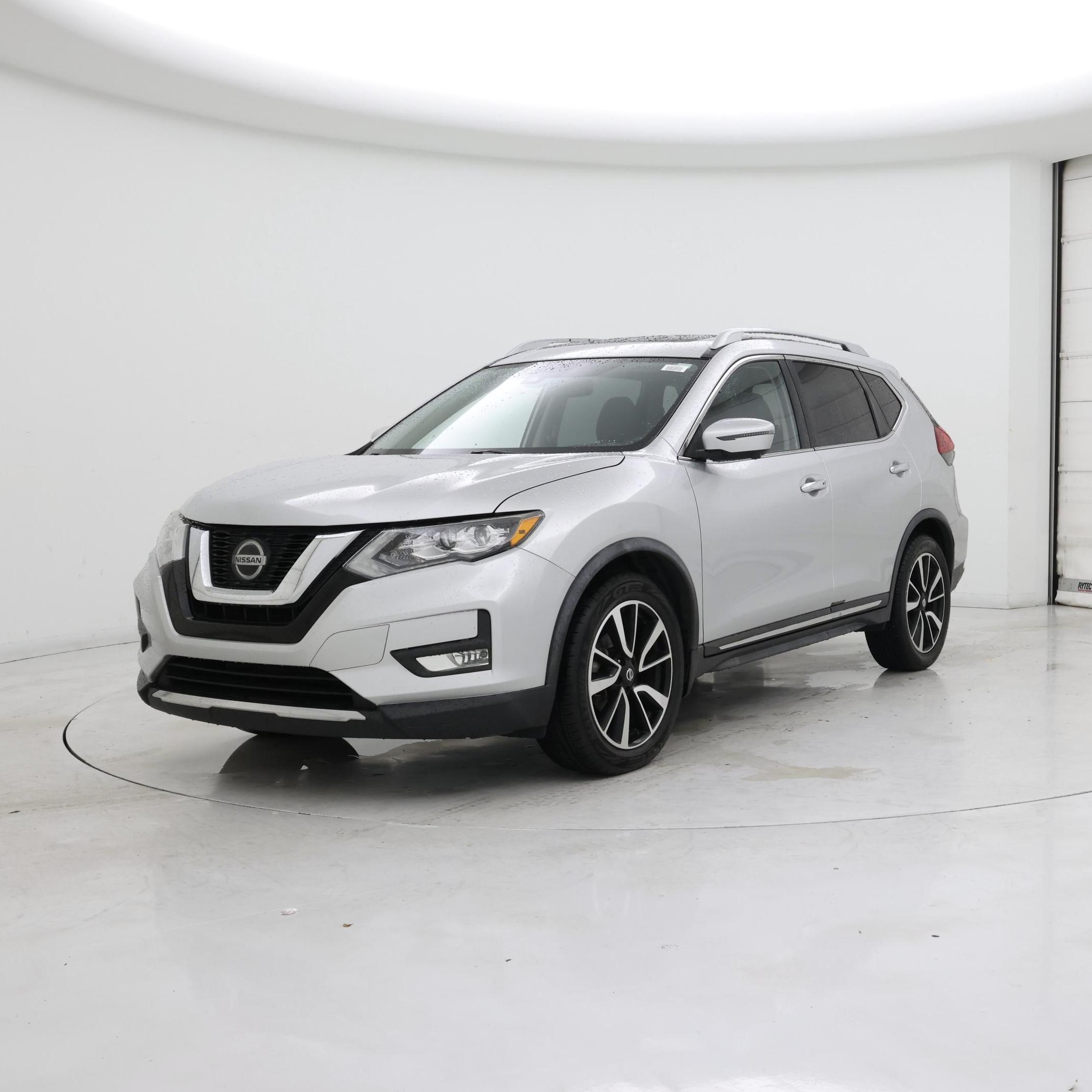 Thumbnail: 2018 Nissan Rogue - 4