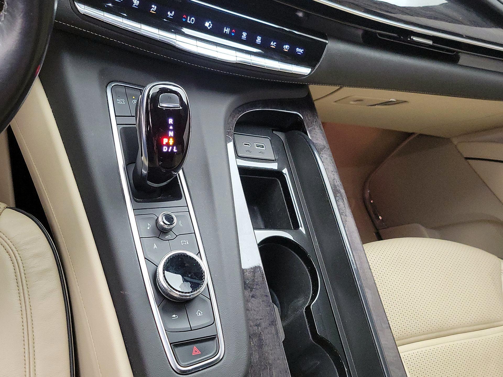 Thumbnail: 2022 Cadillac Escalade - 18