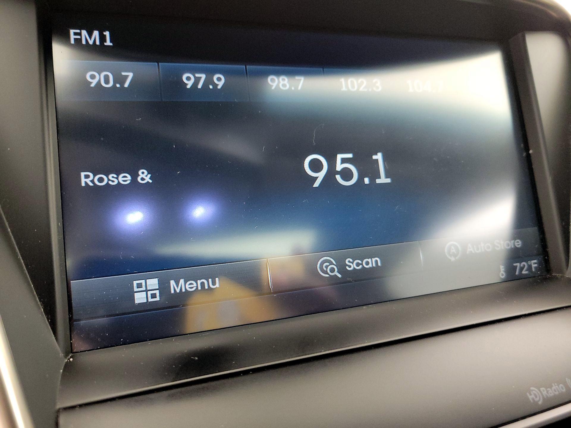 Thumbnail: 2014 Hyundai Azera - 16