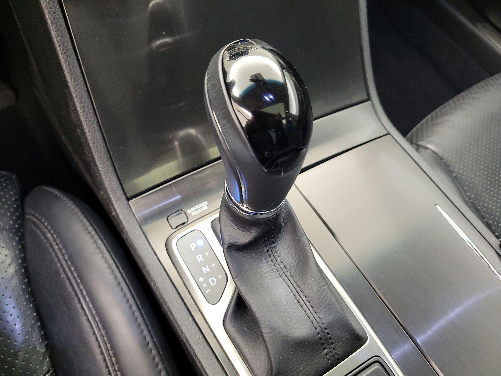 Thumbnail: 2014 Hyundai Azera - 18