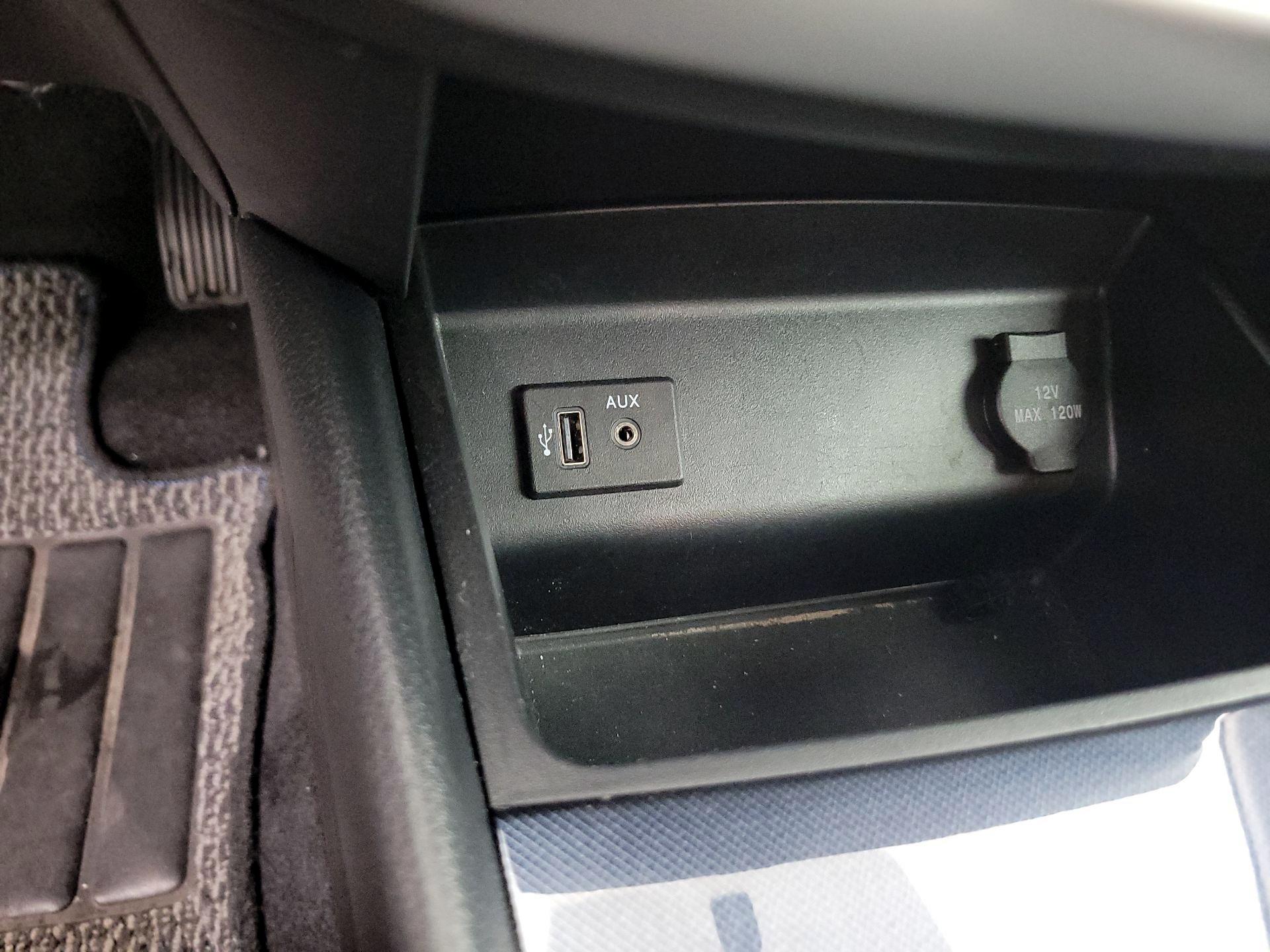 Thumbnail: 2018 Nissan Altima - 18