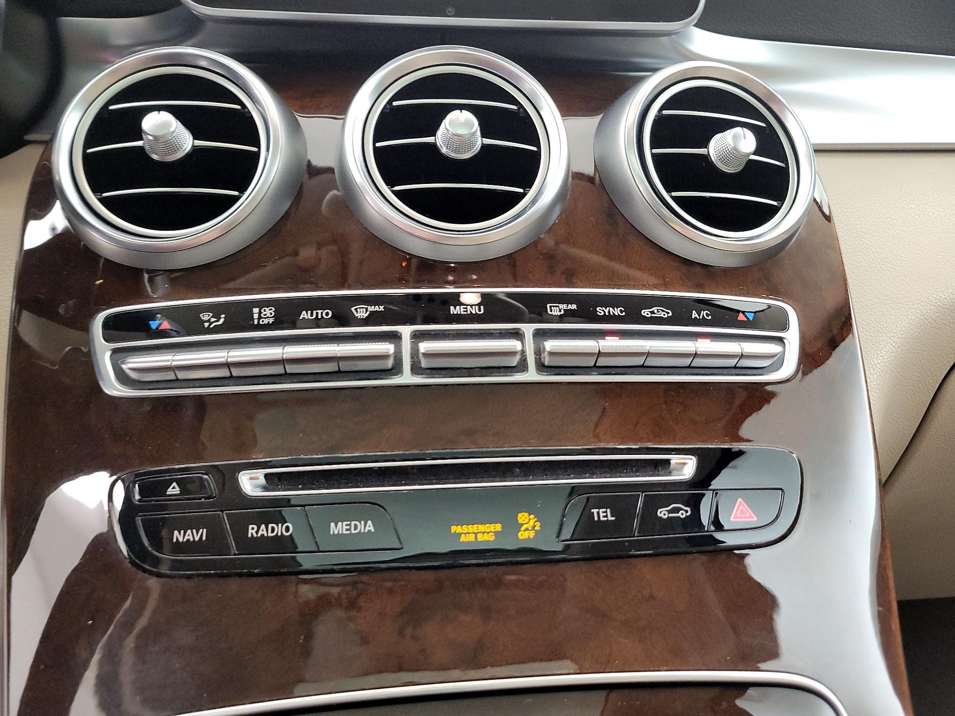 Thumbnail: 2019 Mercedes-Benz GLC - 16