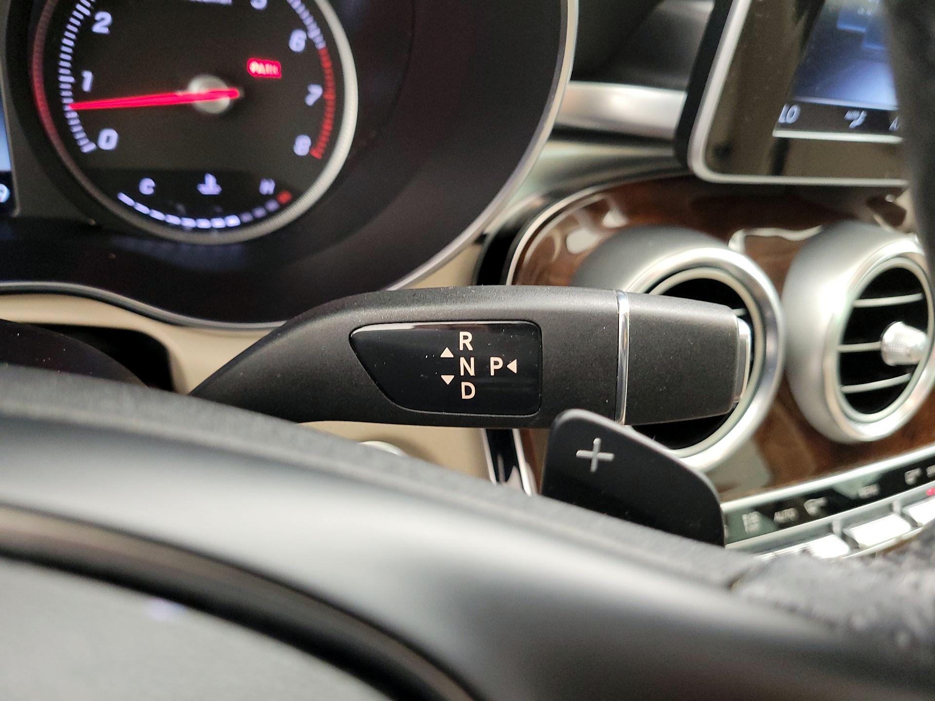 Thumbnail: 2019 Mercedes-Benz GLC - 17