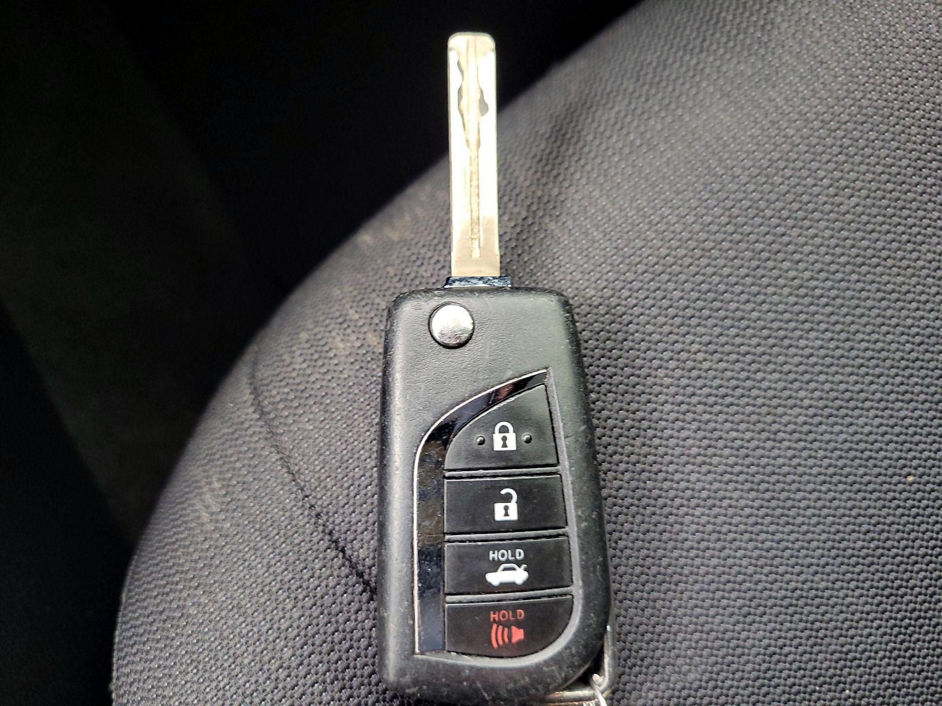 Thumbnail: 2020 Toyota Corolla - 20