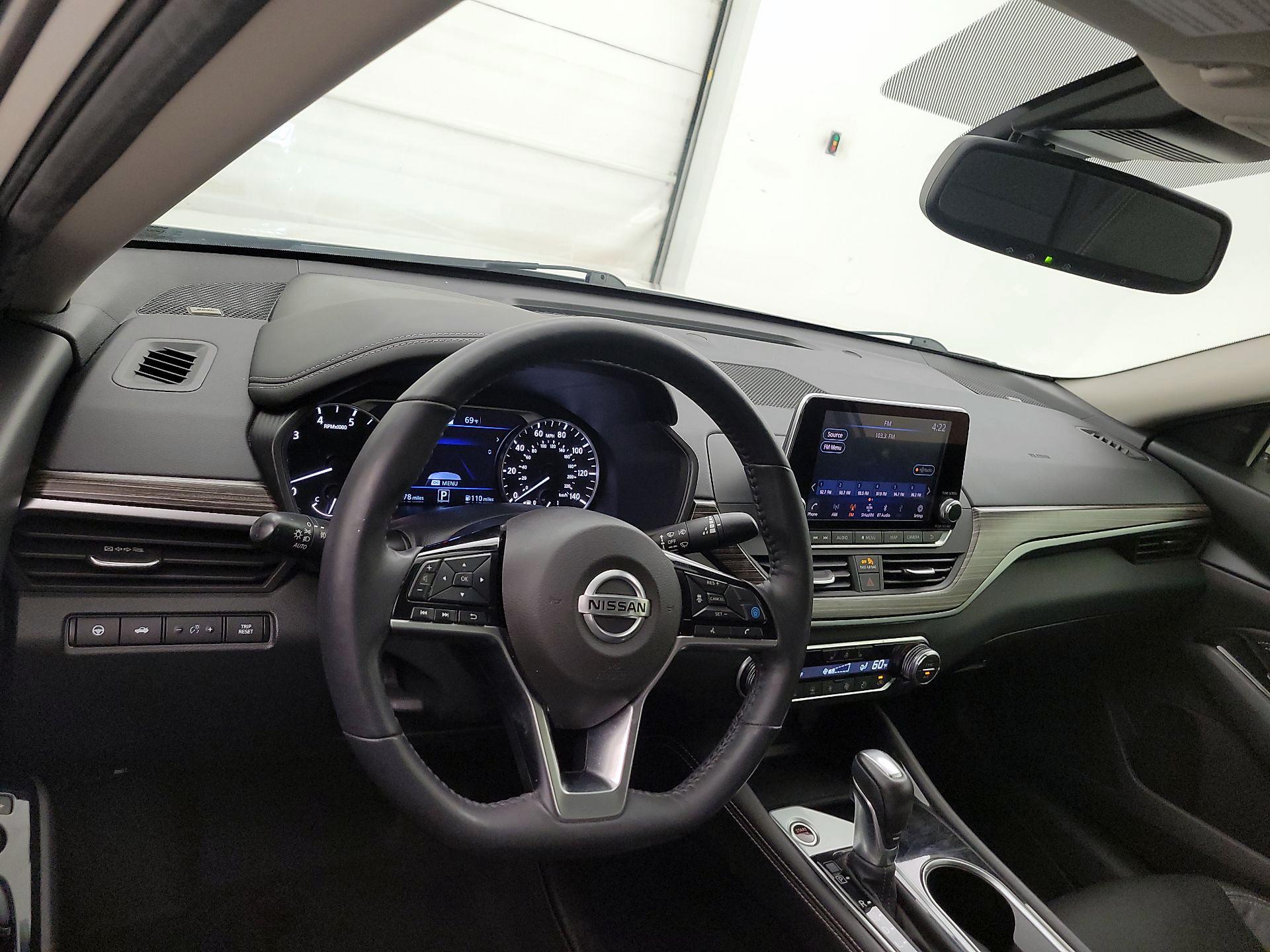 Thumbnail: 2020 Nissan Altima - 9