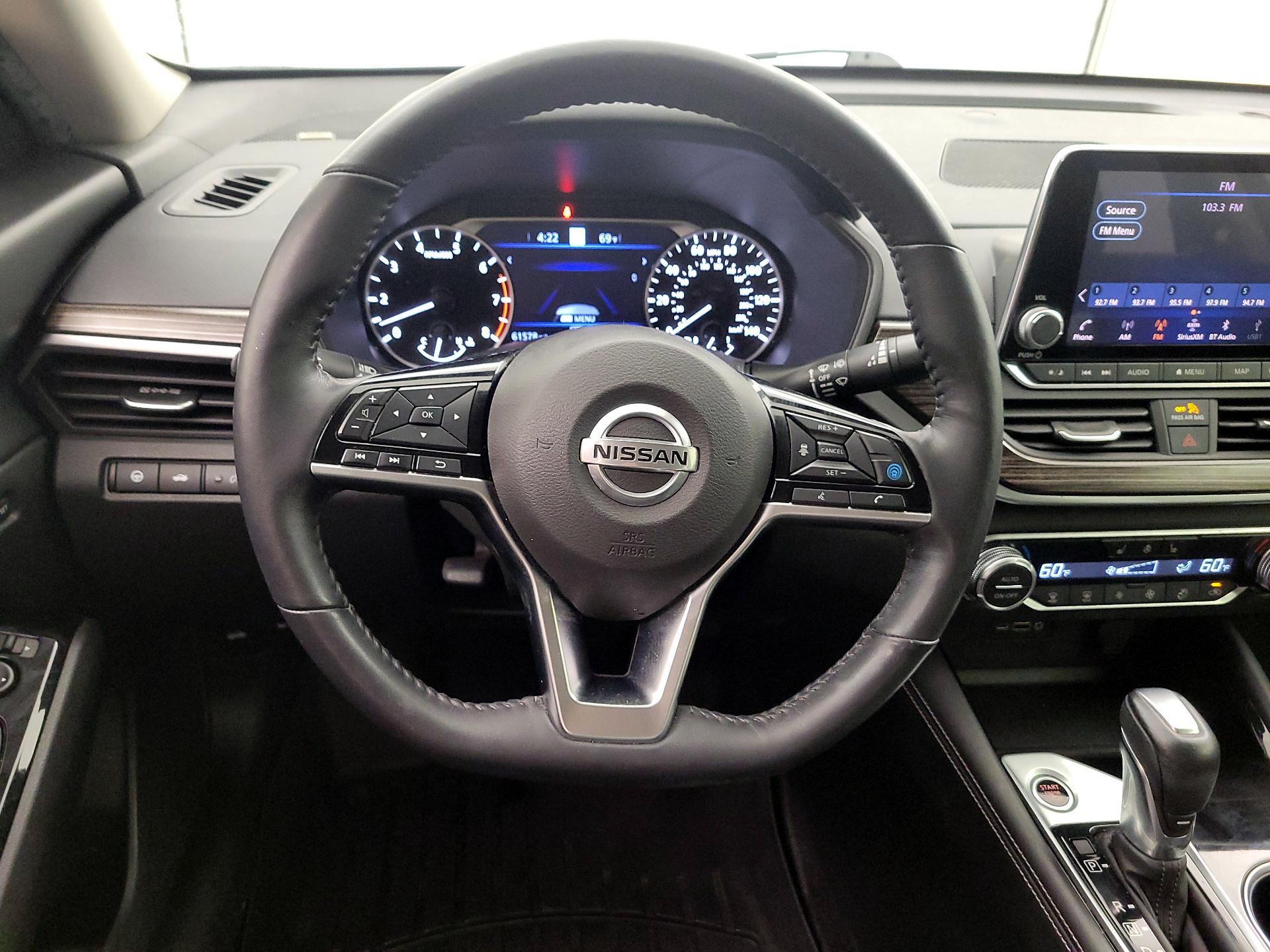 Thumbnail: 2020 Nissan Altima - 10