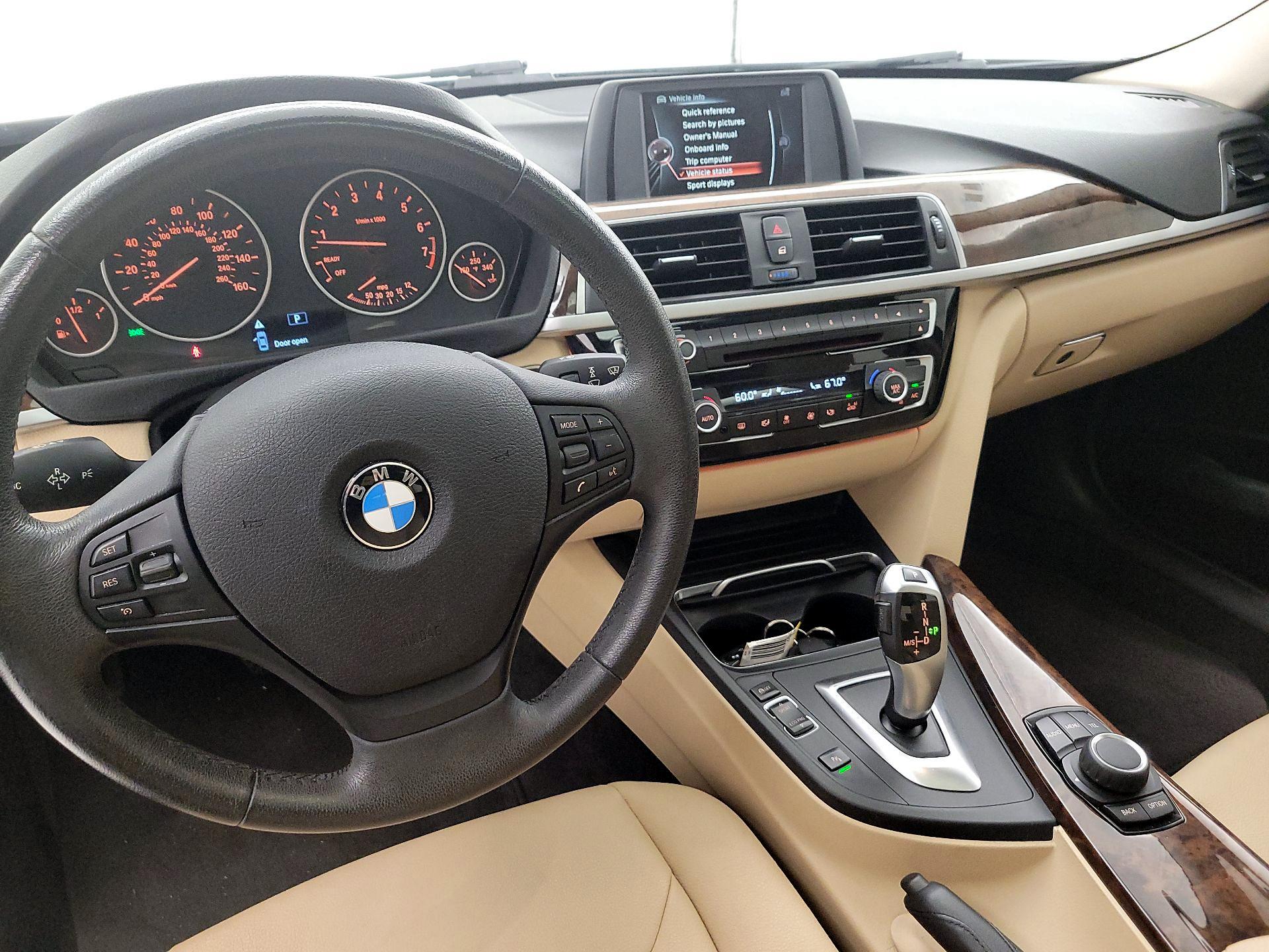 Thumbnail: 2017 BMW 3 Series - 9