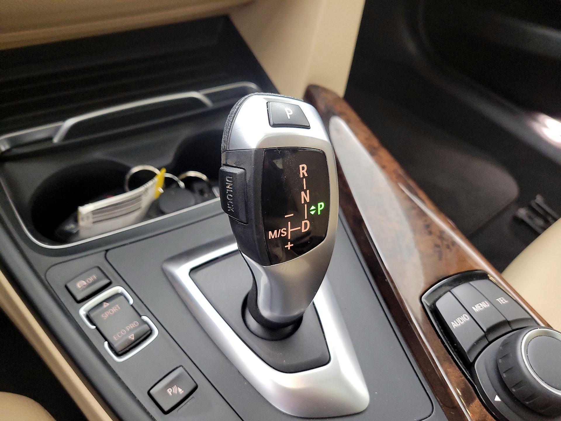 Thumbnail: 2017 BMW 3 Series - 17