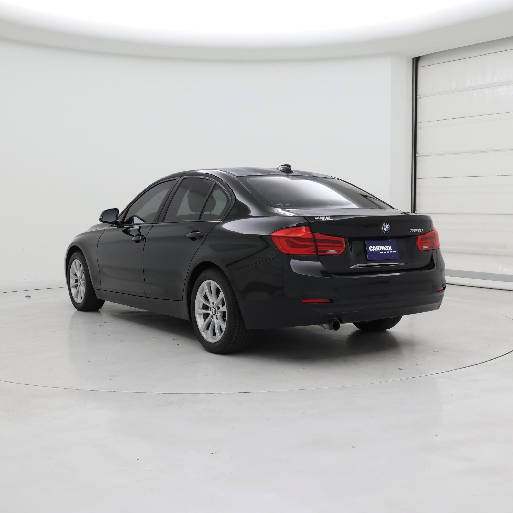 Thumbnail: 2017 BMW 3 Series - 2