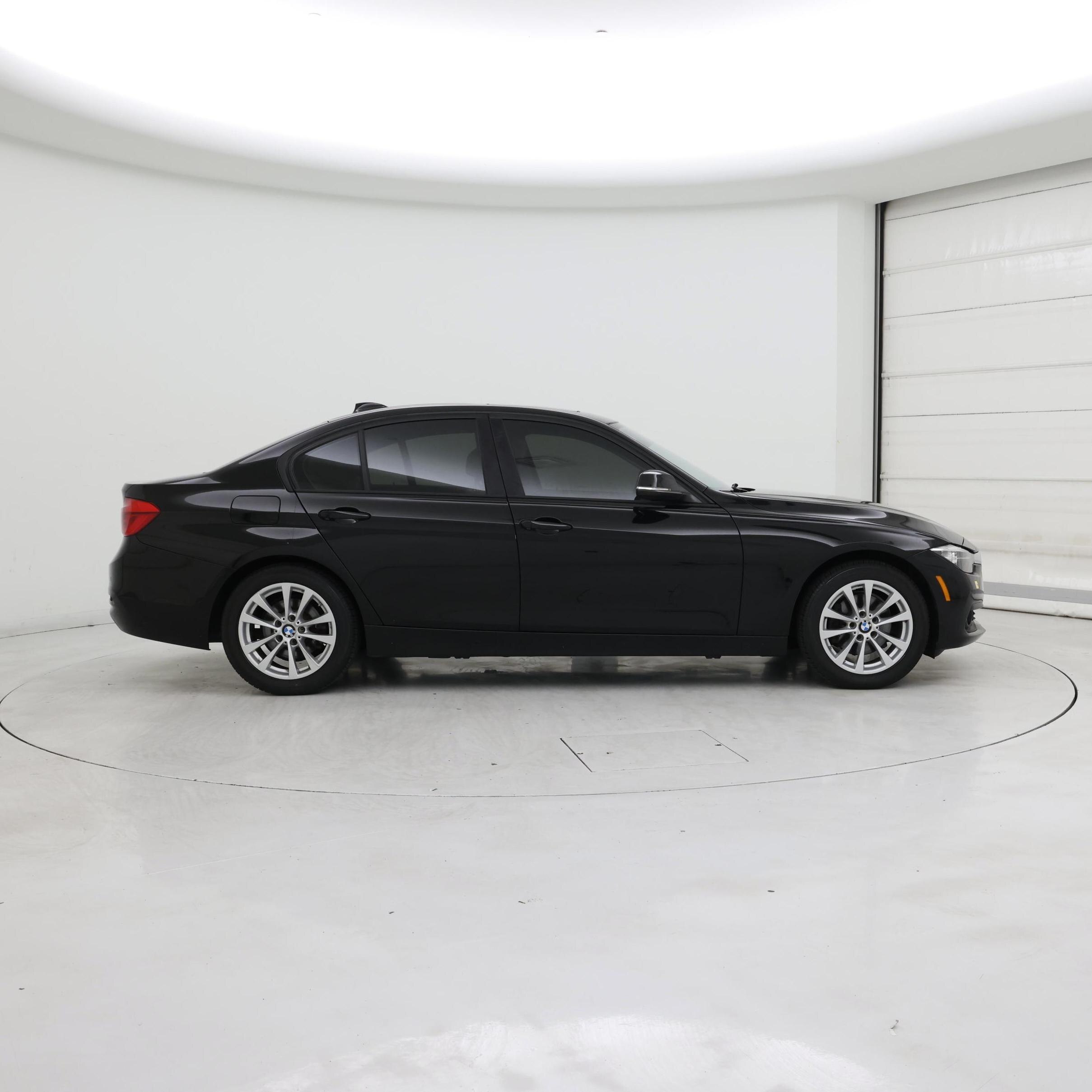 Thumbnail: 2017 BMW 3 Series - 7