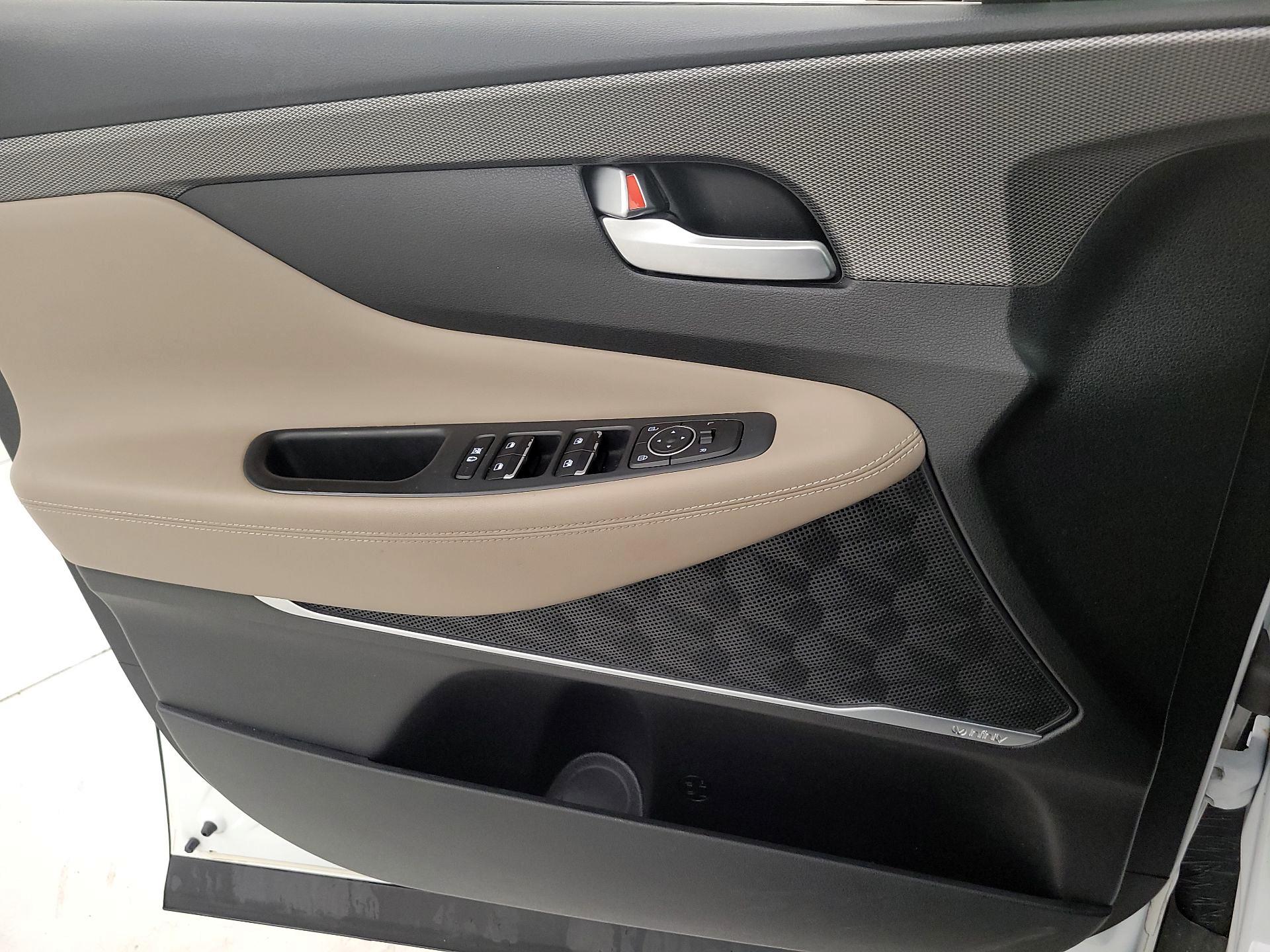 Thumbnail: 2019 Hyundai Santa Fe - 12