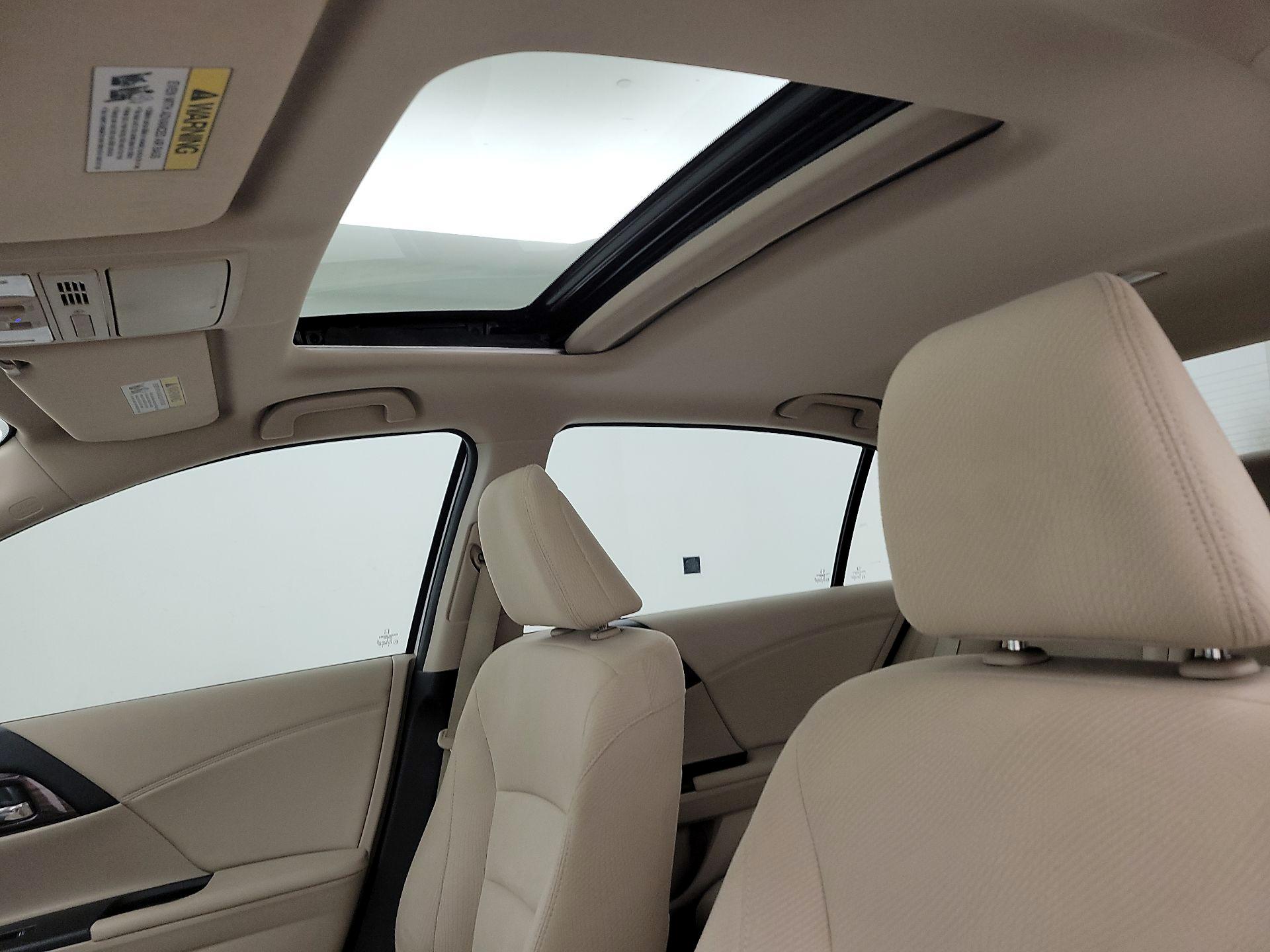 Thumbnail: 2016 Honda Accord - 19