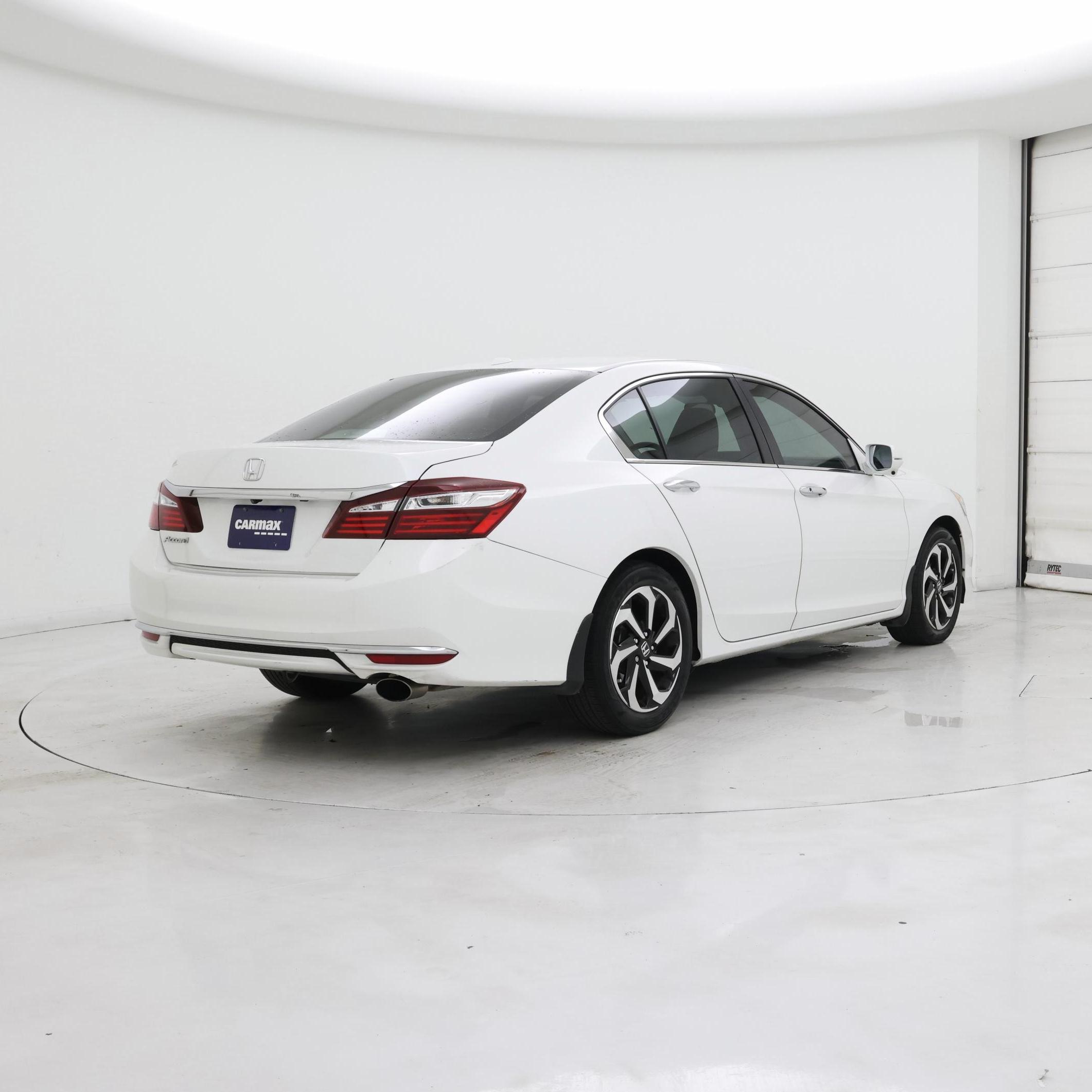 Thumbnail: 2016 Honda Accord - 8