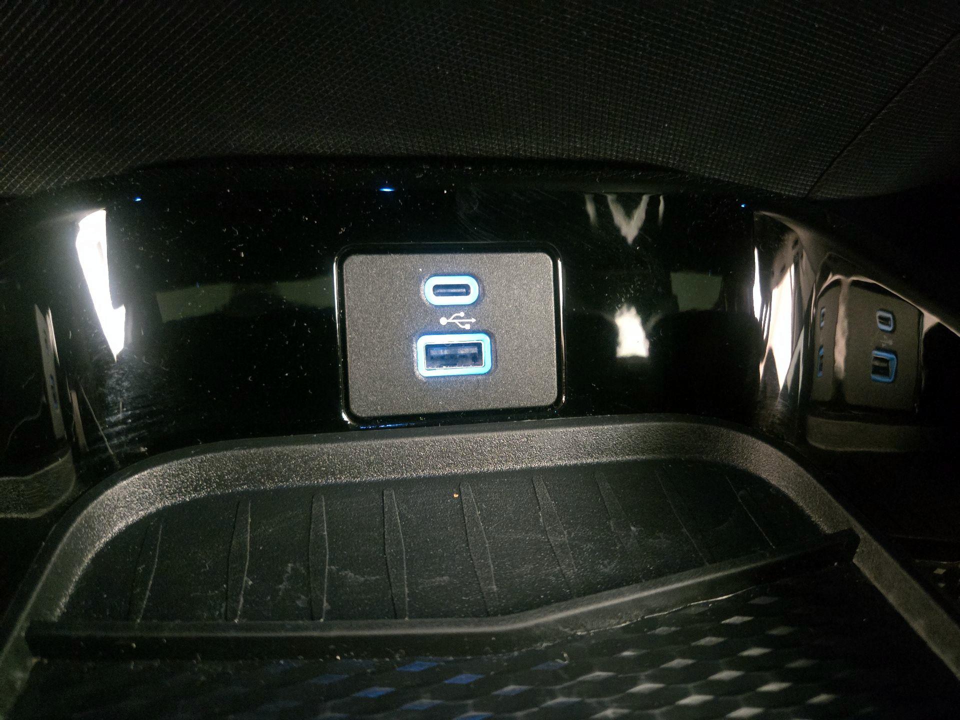 Thumbnail: 2022 Ford Mustang Mach-E - 19