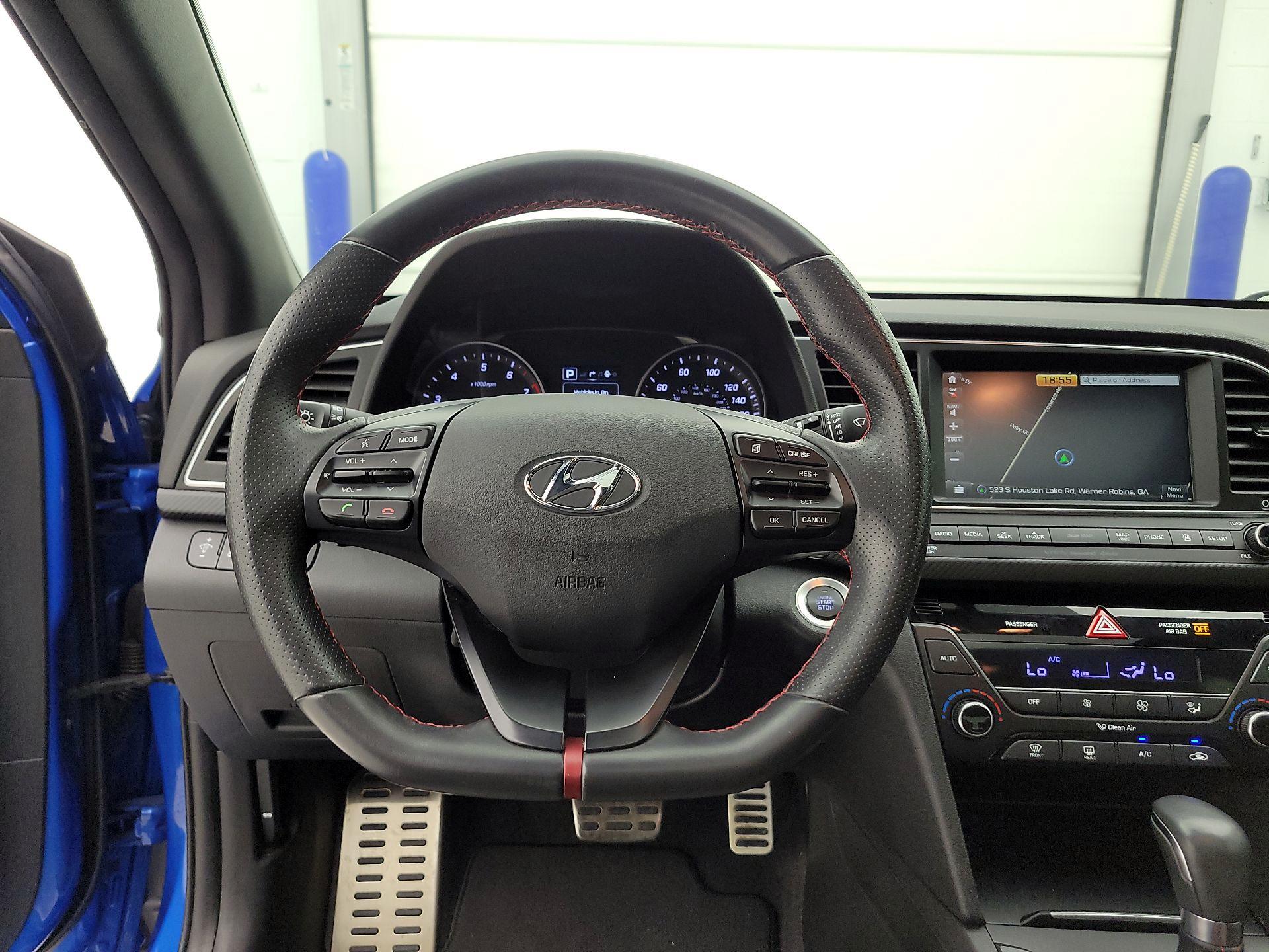 Thumbnail: 2018 Hyundai Elantra - 10