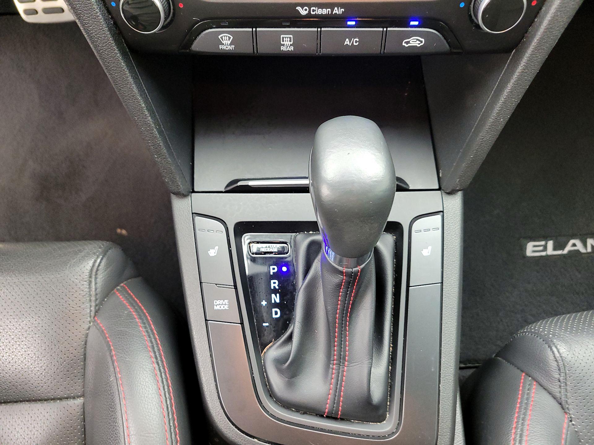 Thumbnail: 2018 Hyundai Elantra - 18