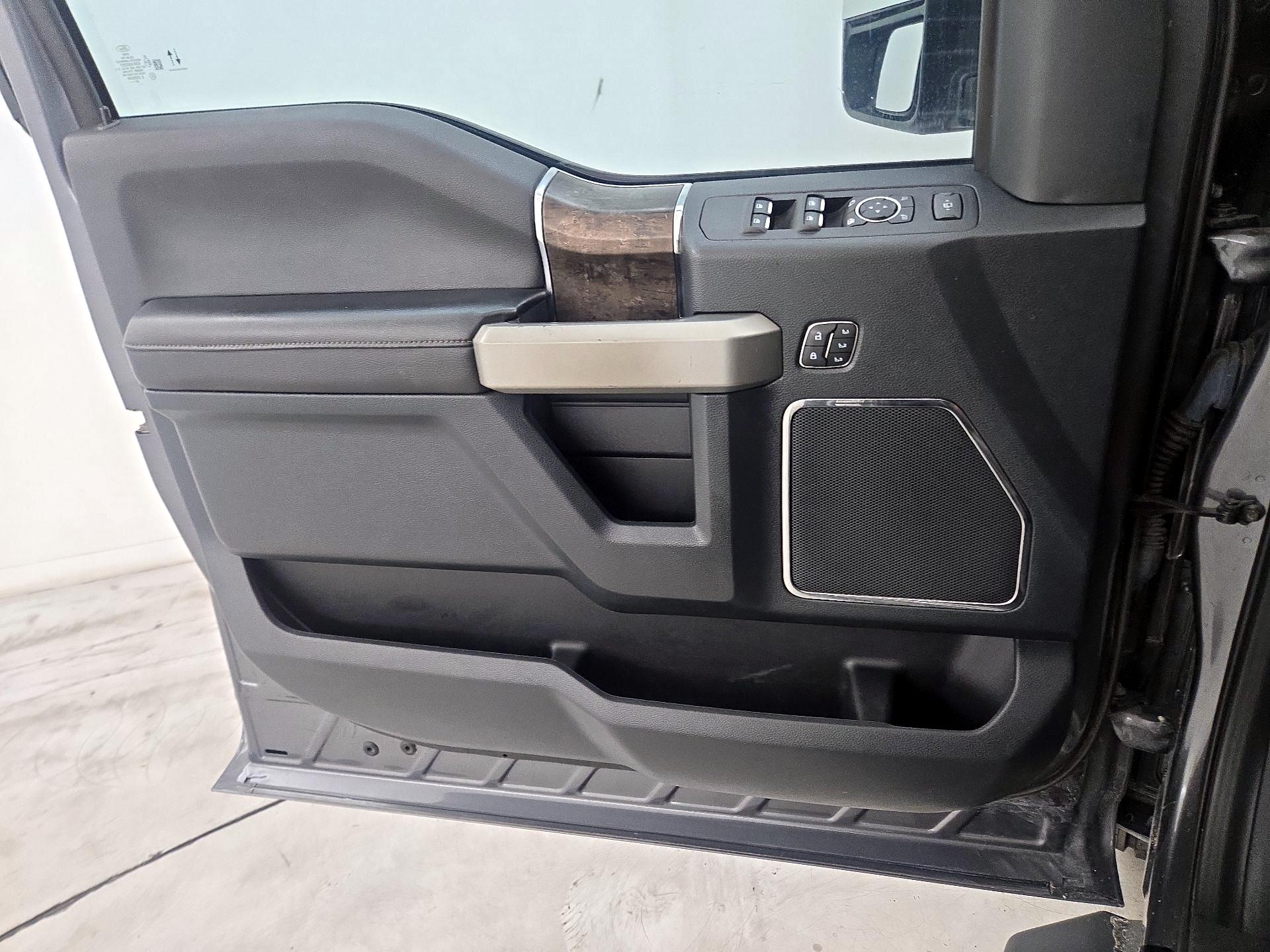 Thumbnail: 2022 Ford F-250 - 12