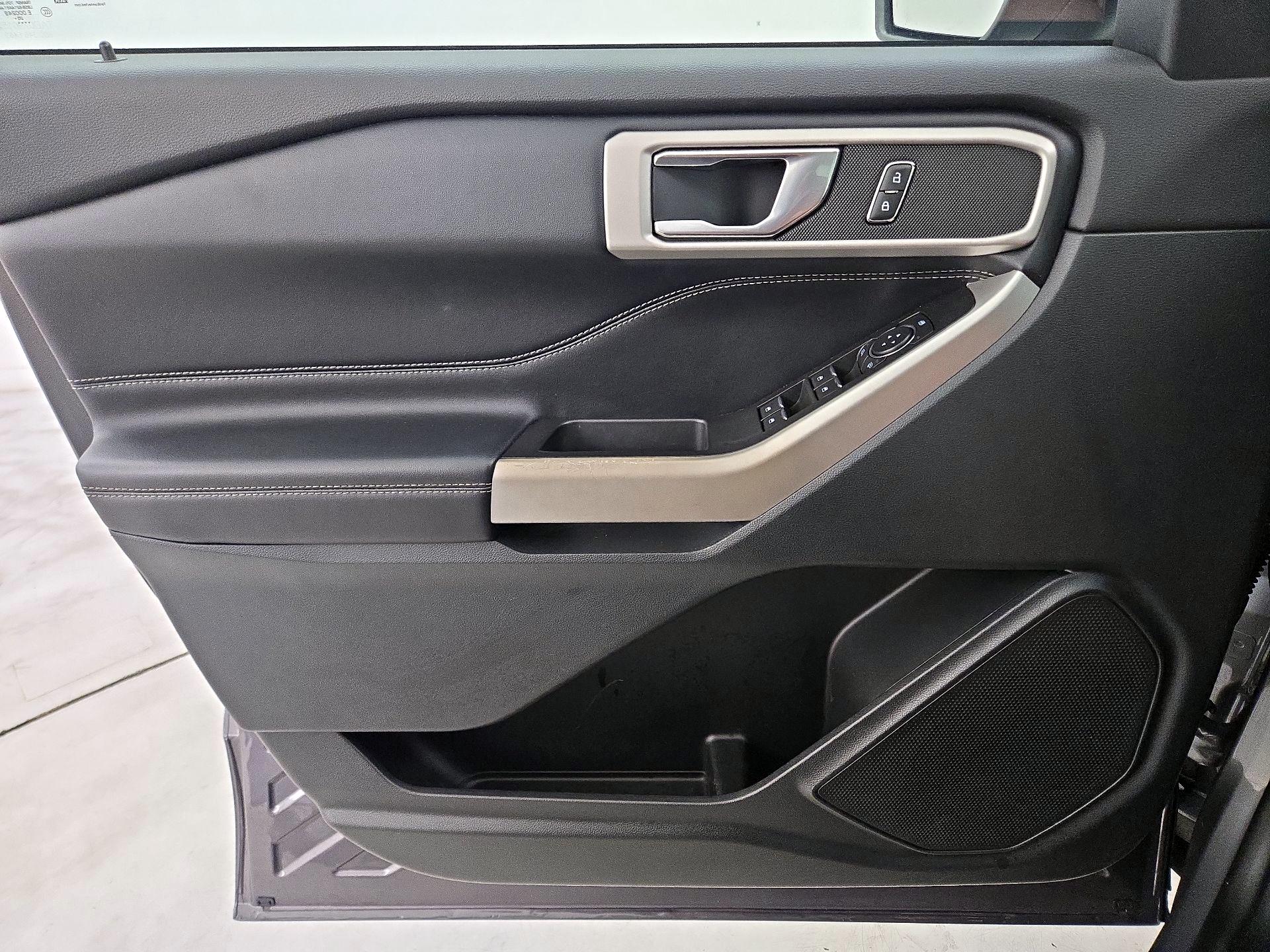 Thumbnail: 2021 Ford Explorer - 12