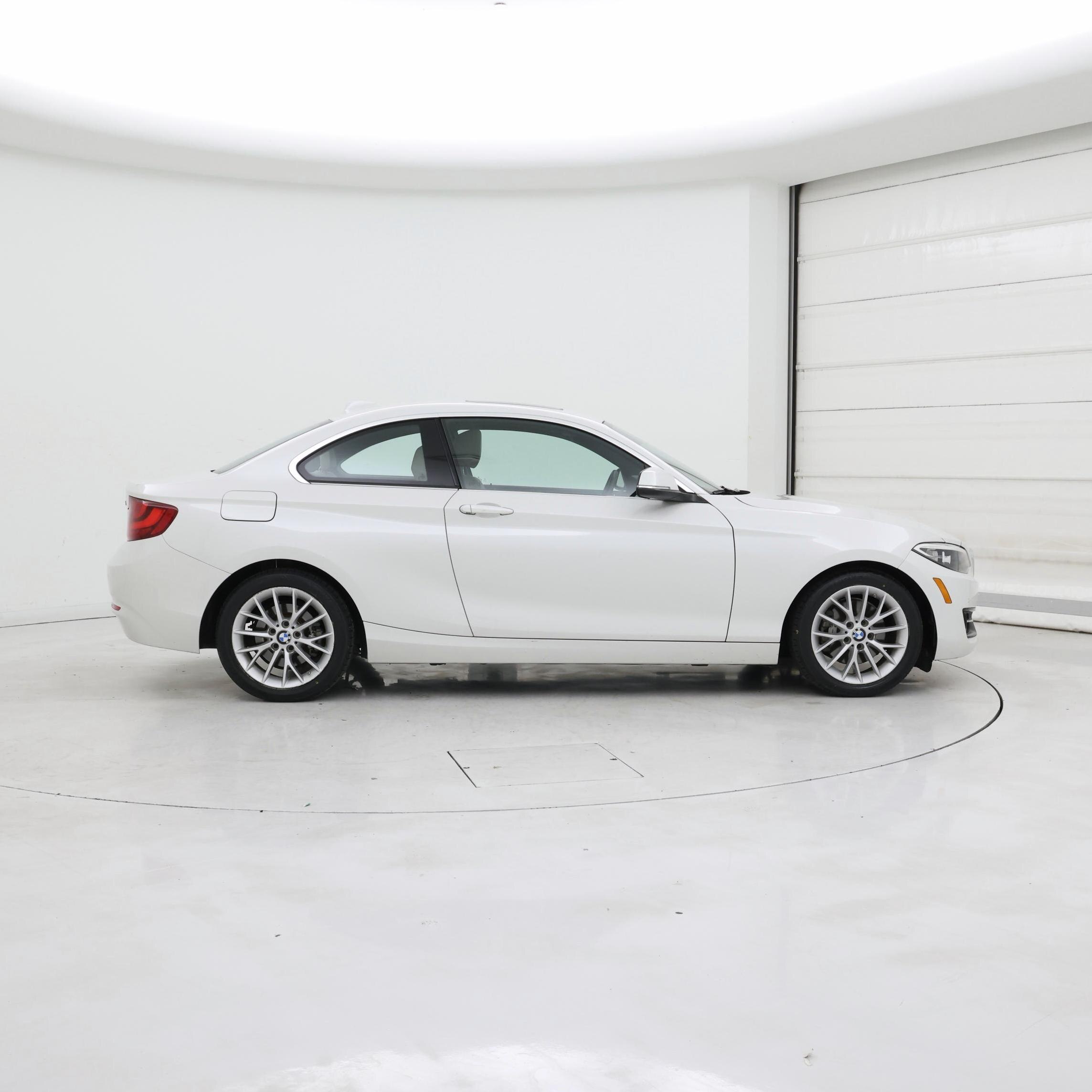 Thumbnail: 2016 BMW 2 Series - 7