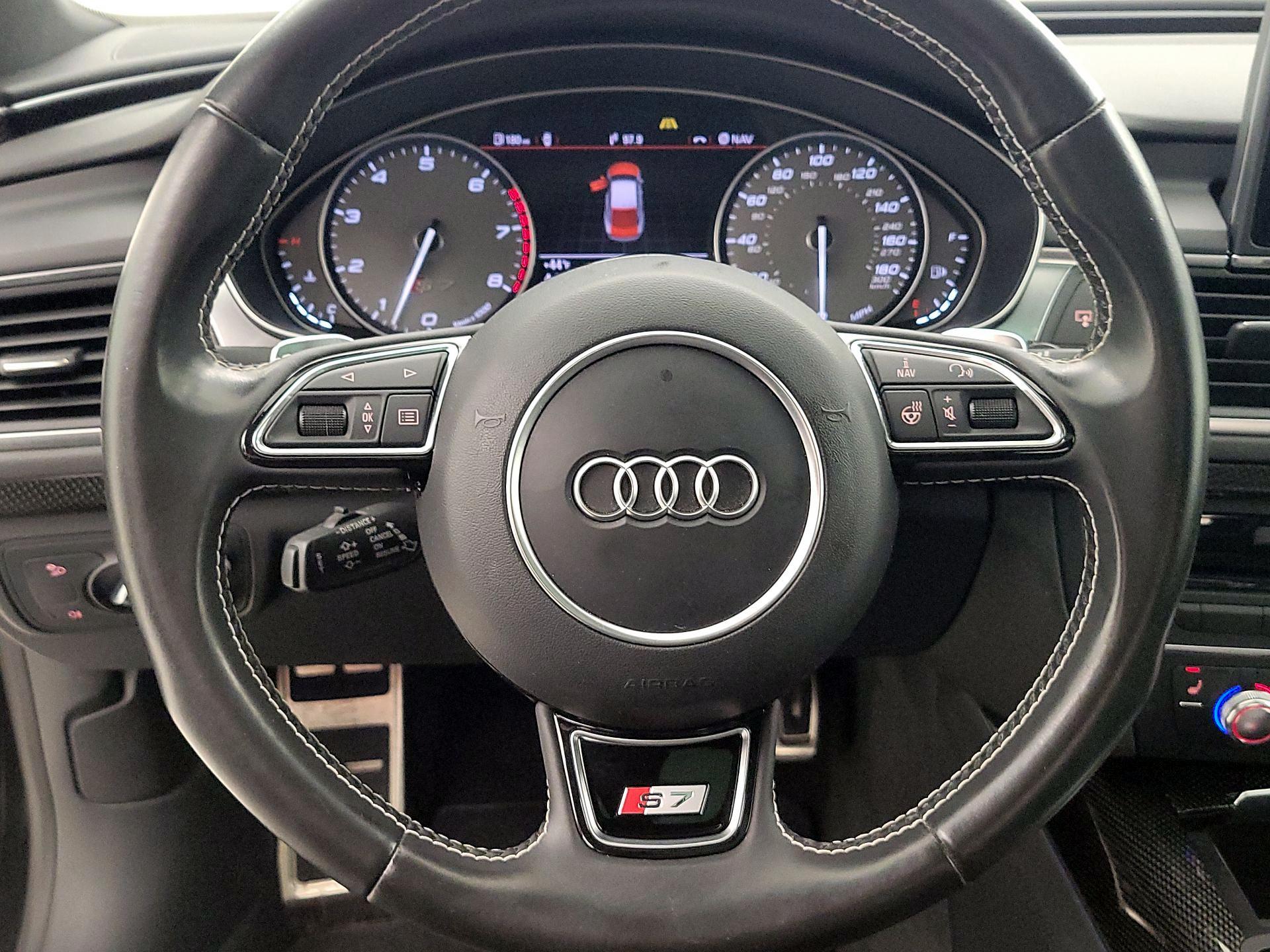 Thumbnail: 2015 Audi S7 - 10