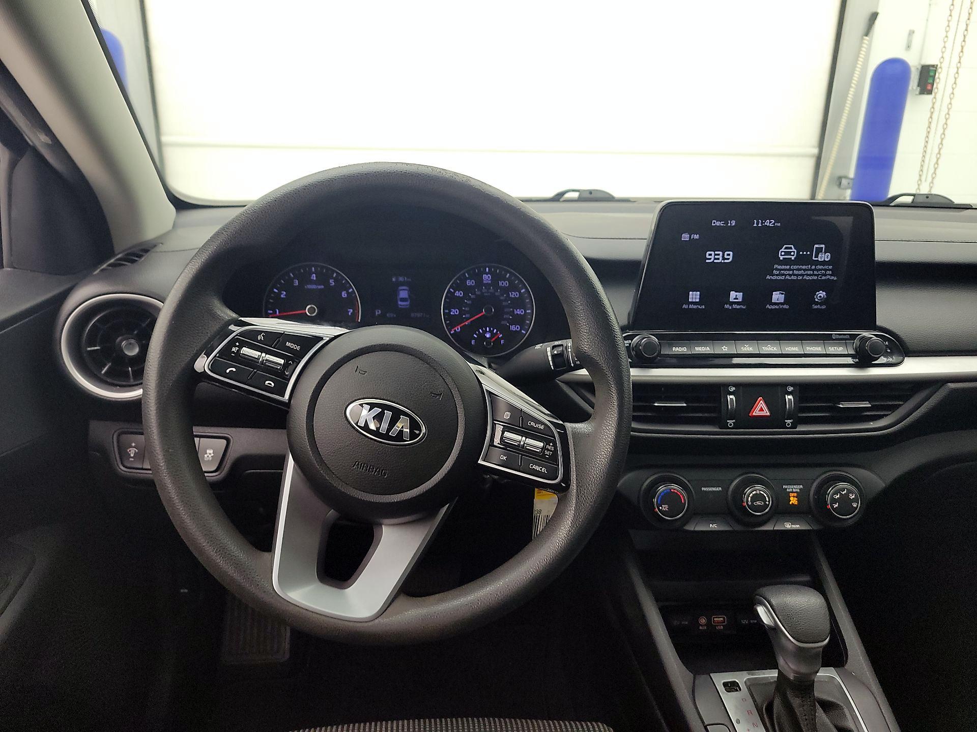 Thumbnail: 2020 Kia Forte - 10