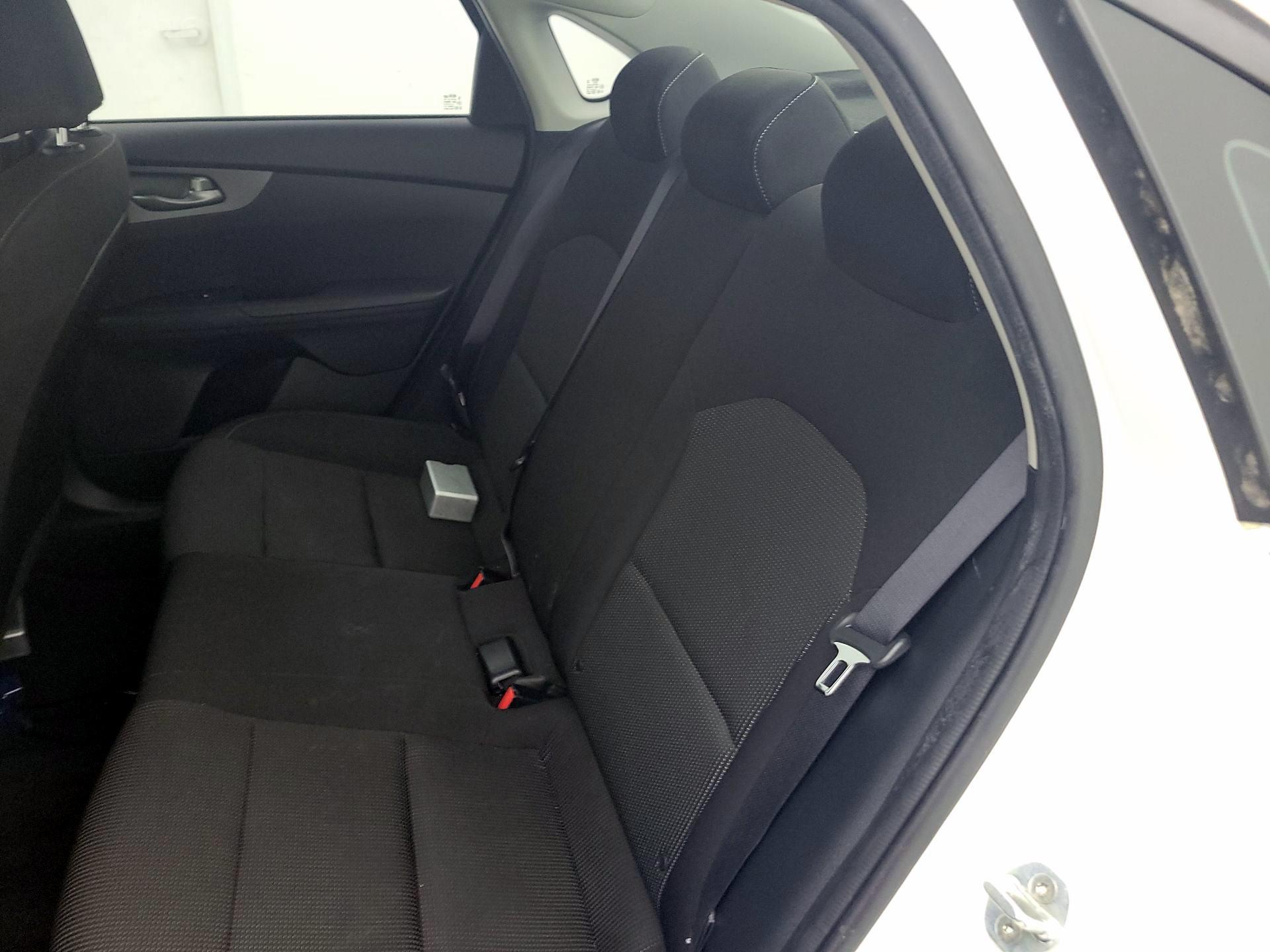 Thumbnail: 2020 Kia Forte - 19