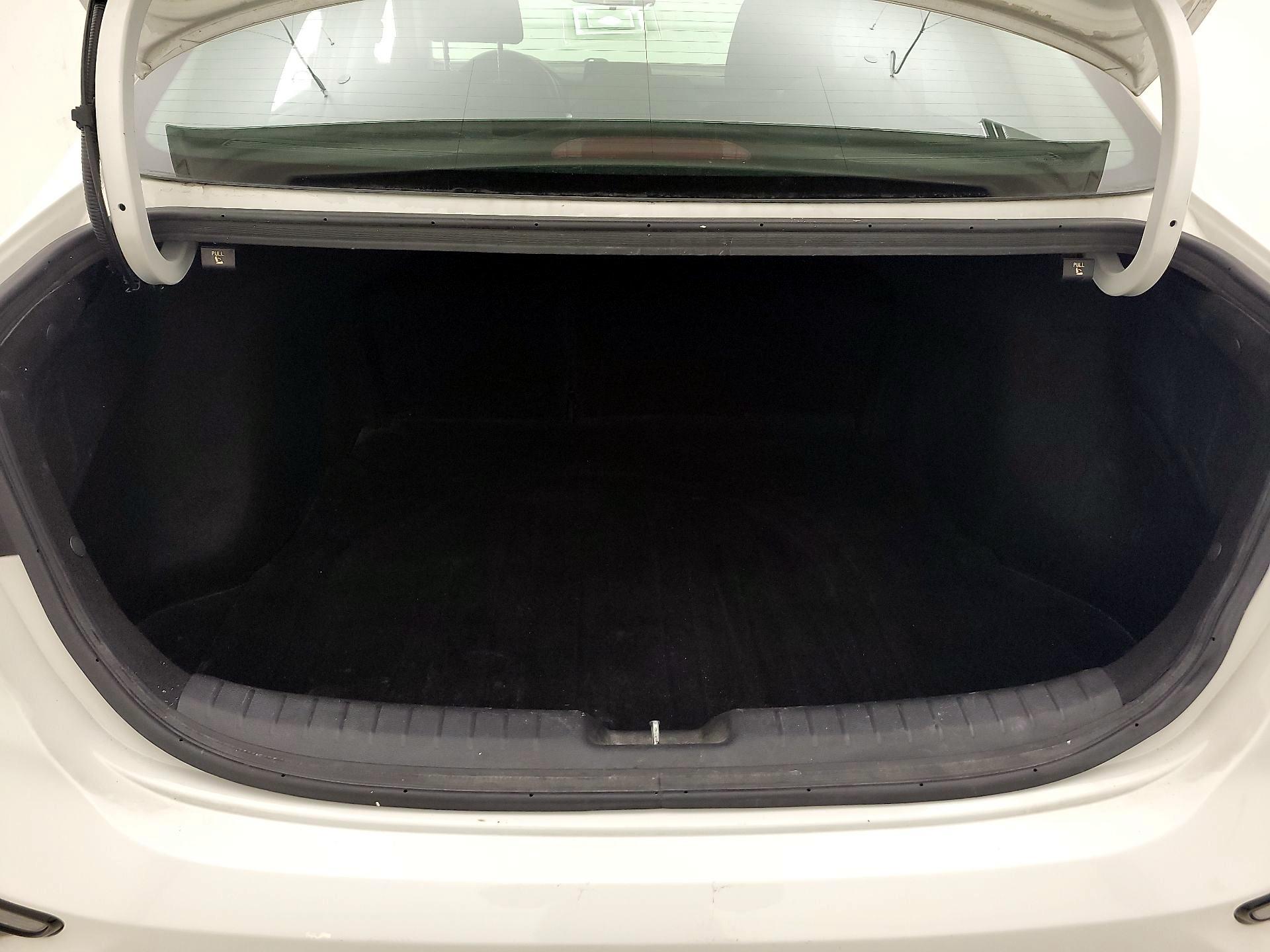 Thumbnail: 2020 Kia Forte - 20