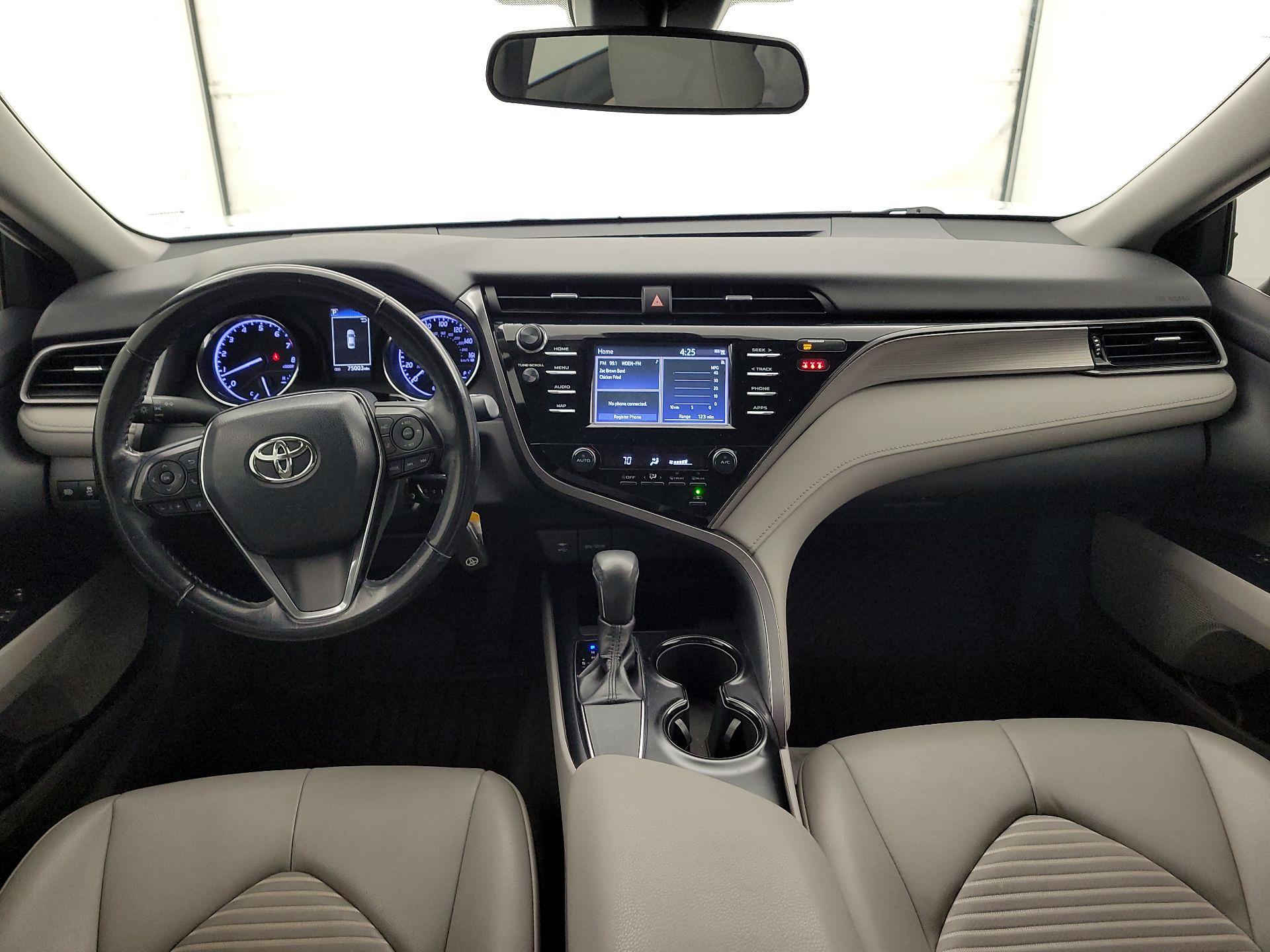 Thumbnail: 2019 Toyota Camry - 9