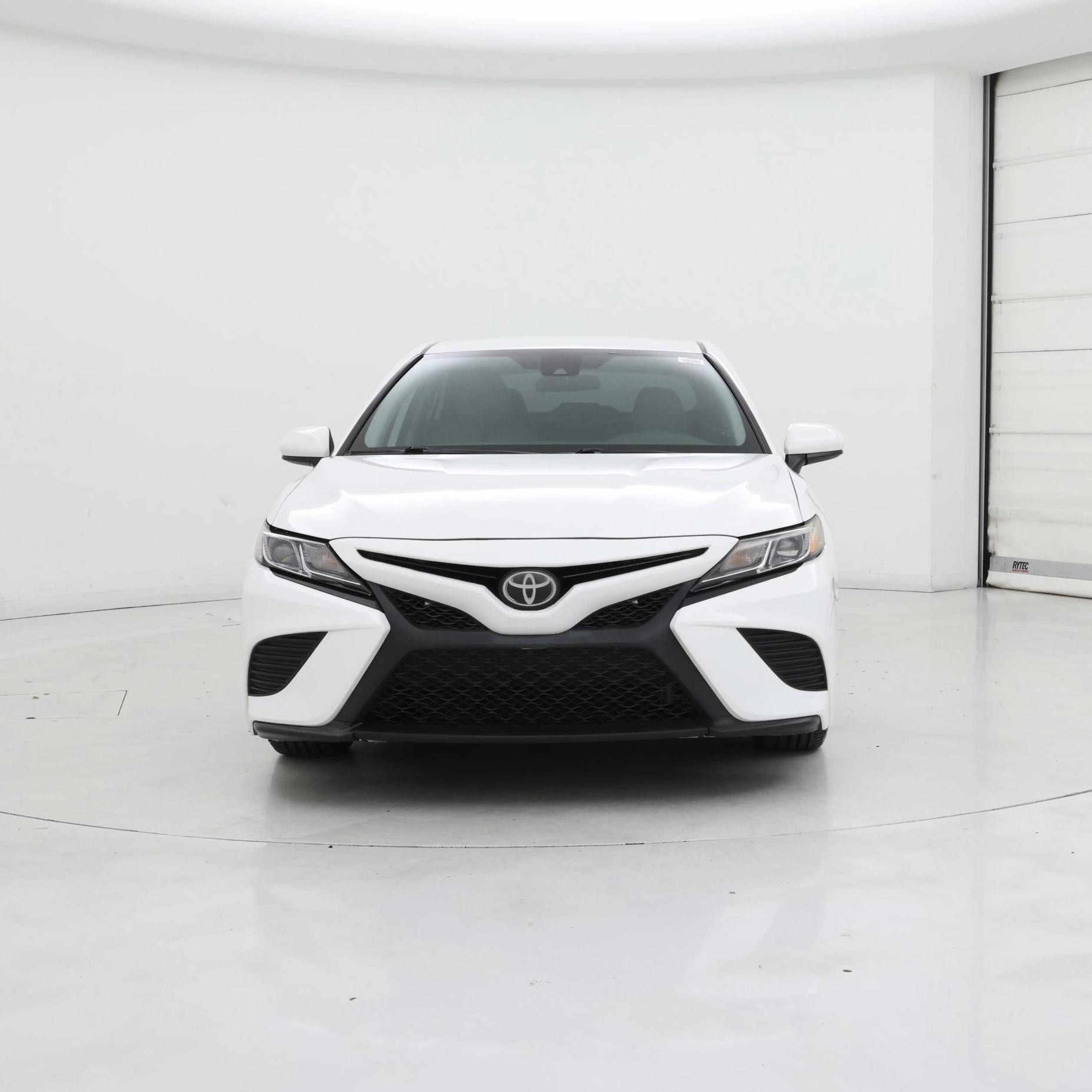 Thumbnail: 2019 Toyota Camry - 5