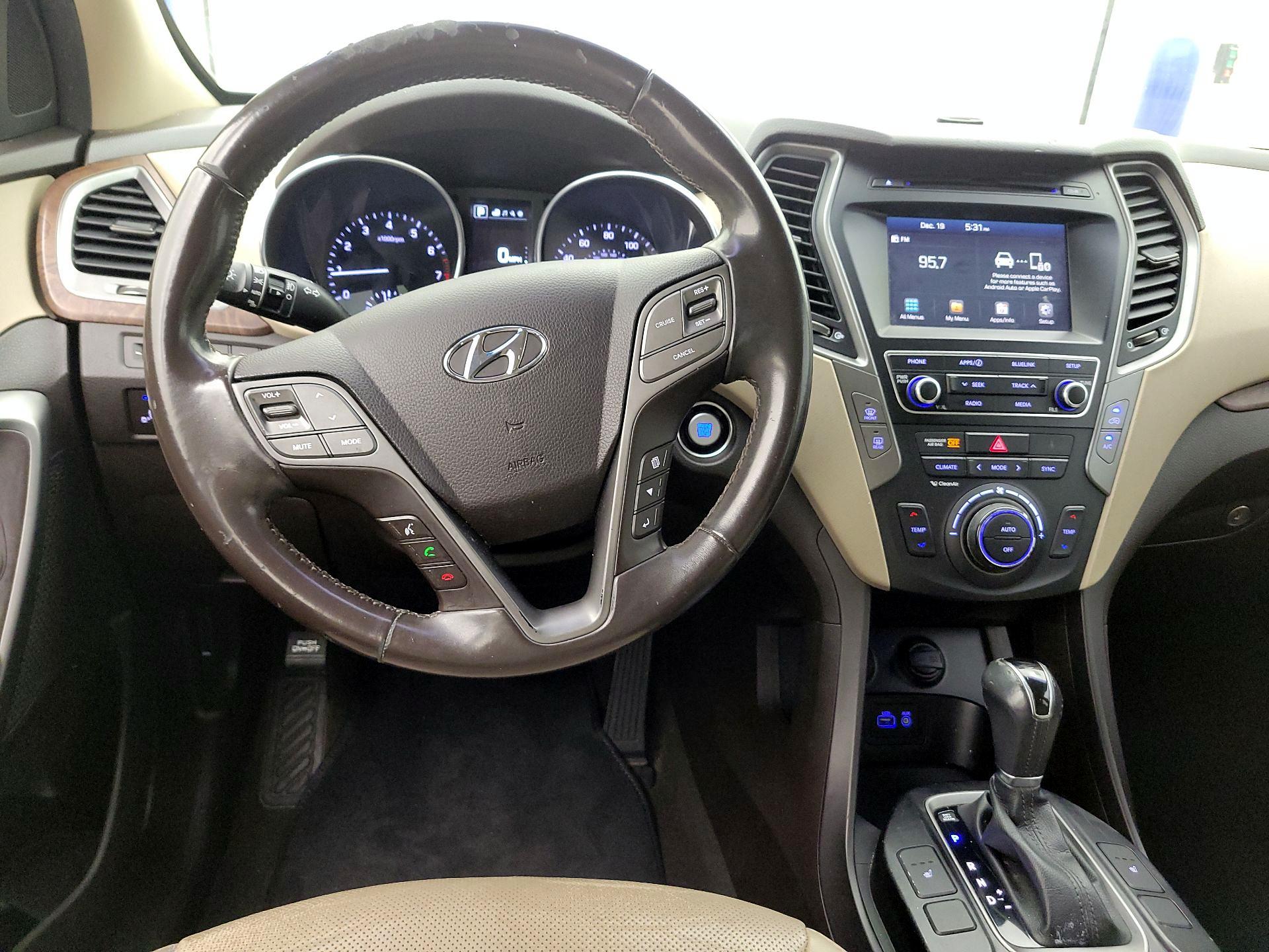 Thumbnail: 2018 Hyundai Santa Fe - 10