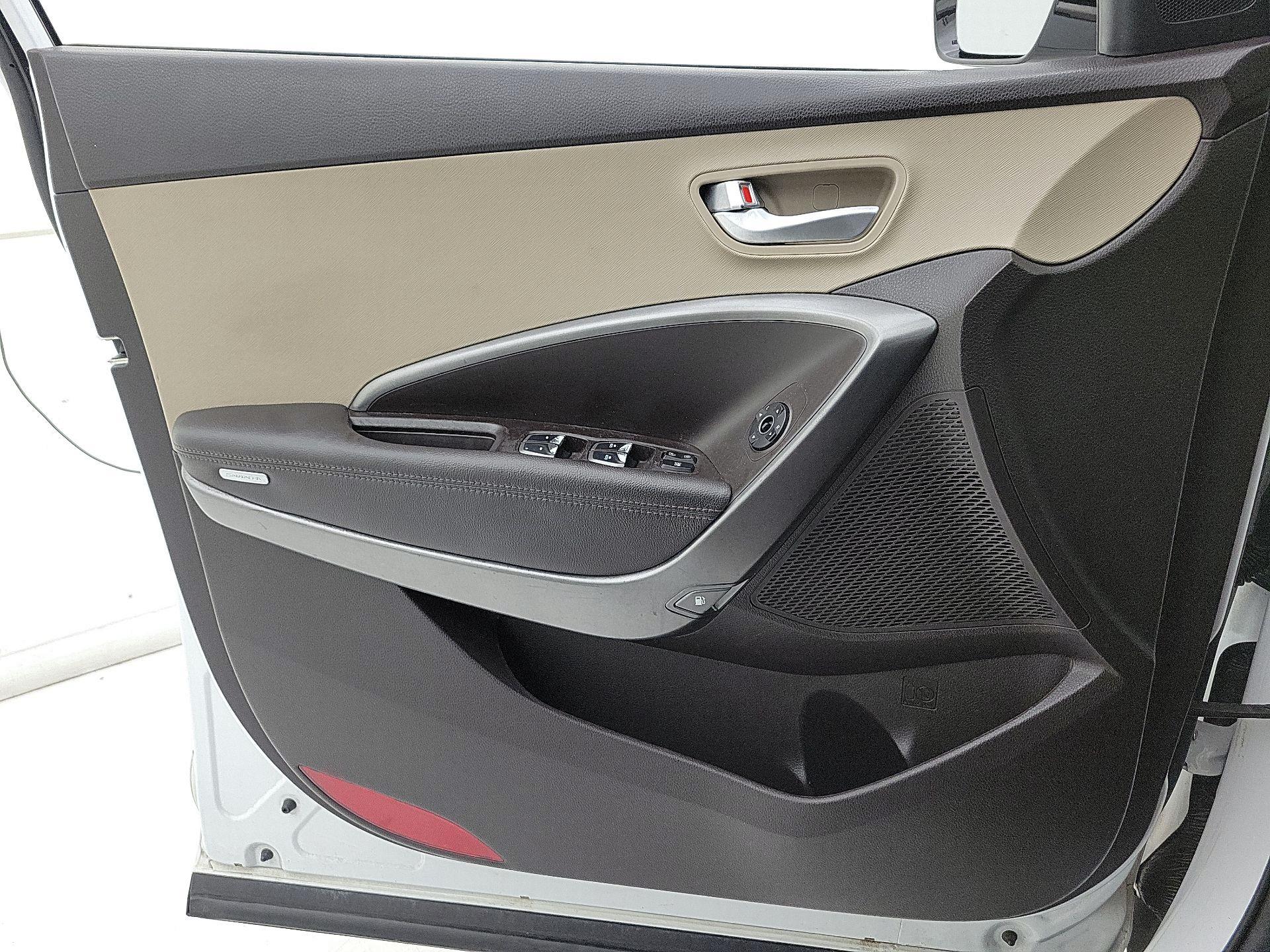 Thumbnail: 2018 Hyundai Santa Fe - 12