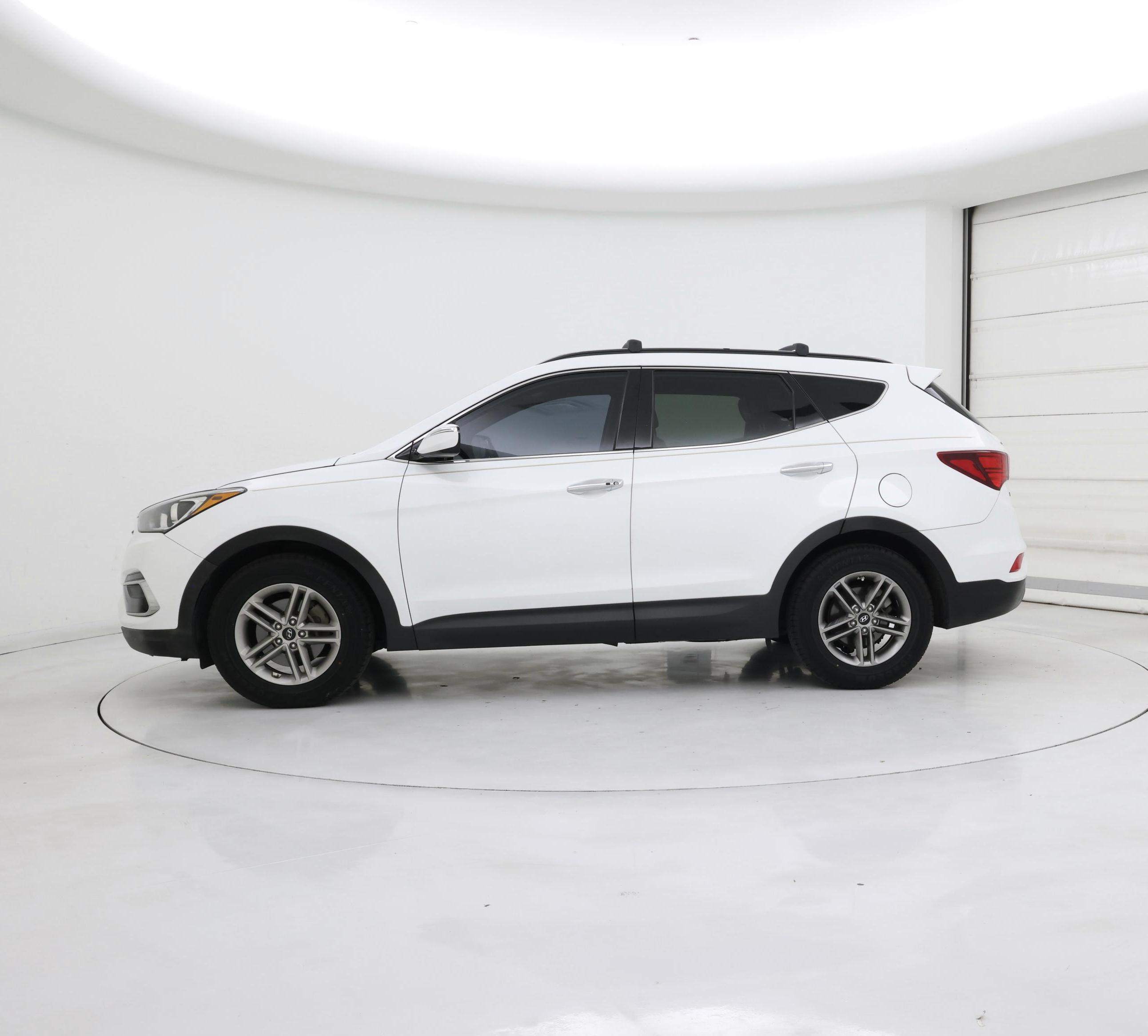 Thumbnail: 2018 Hyundai Santa Fe - 3