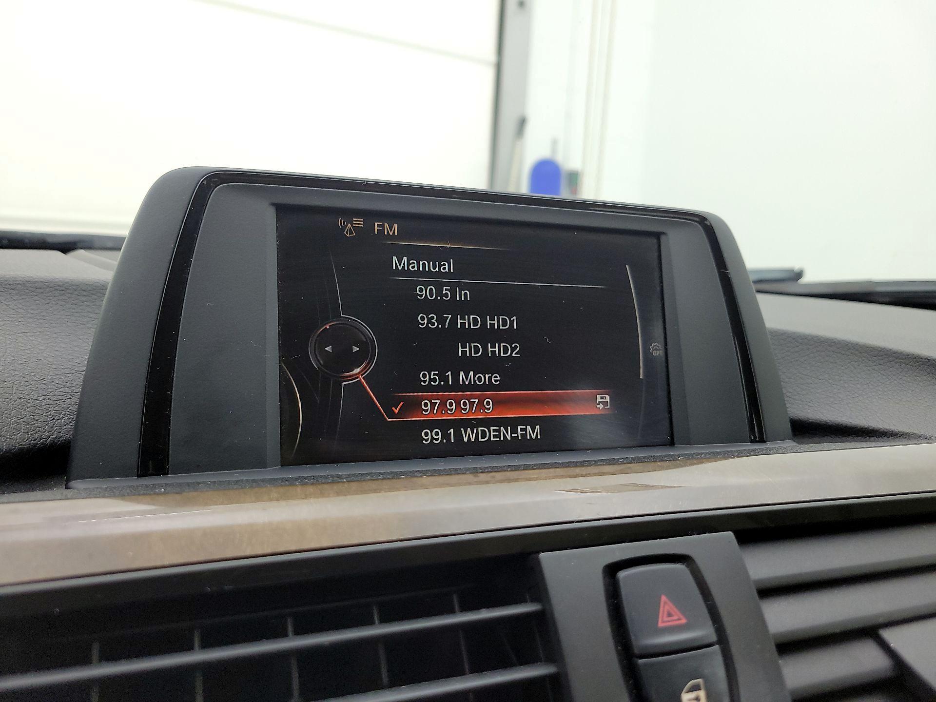 Thumbnail: 2015 BMW 3 Series - 15