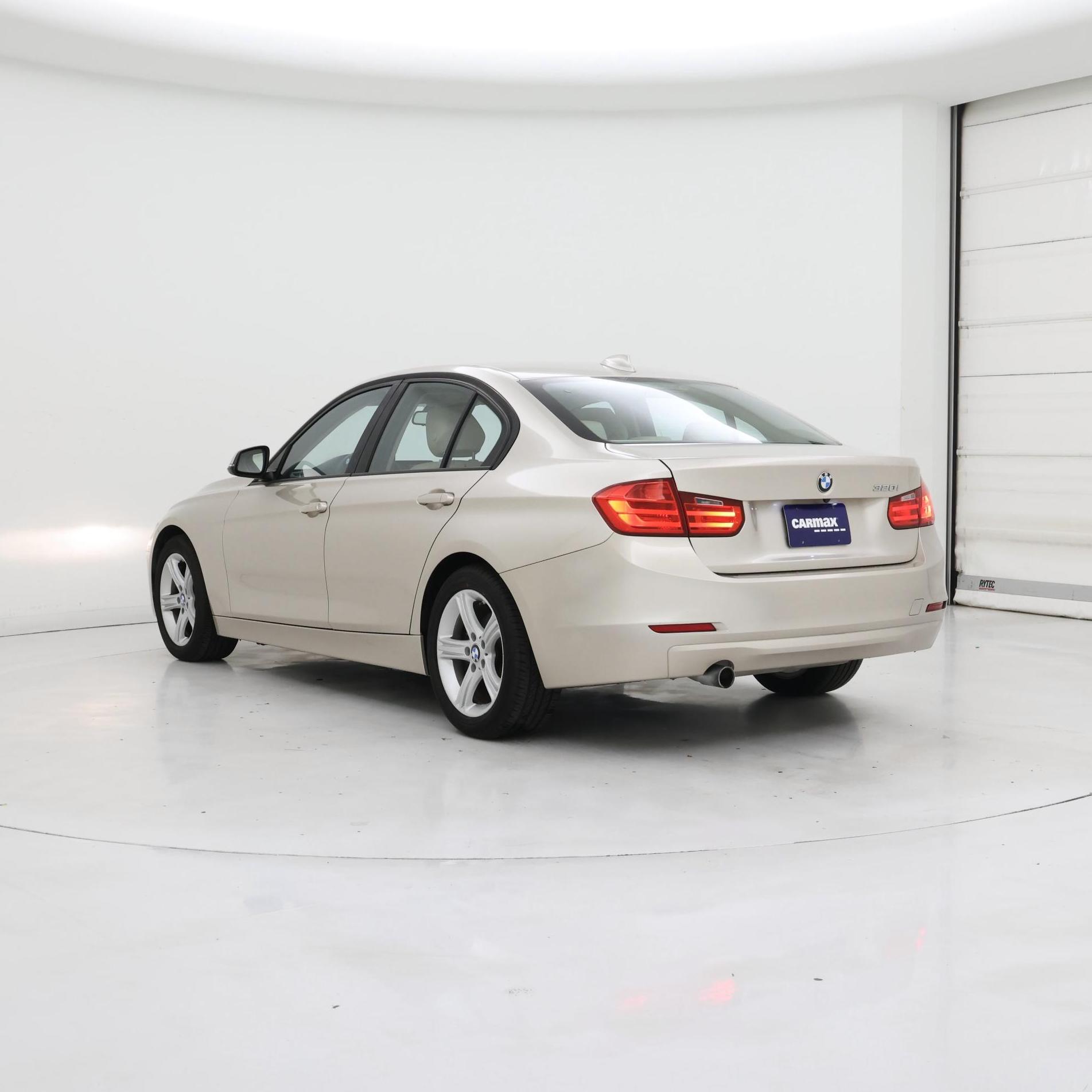 Thumbnail: 2015 BMW 3 Series - 2