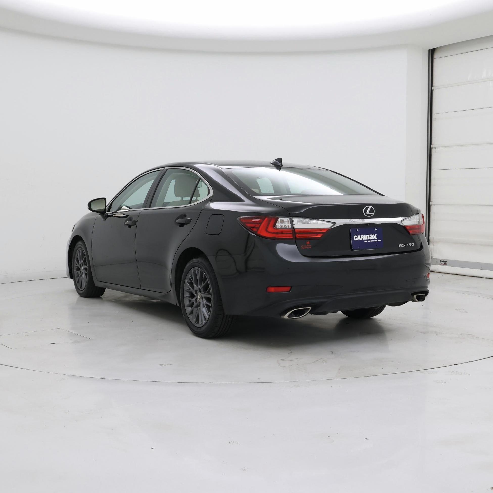 Thumbnail: 2014 Lexus ES - 2