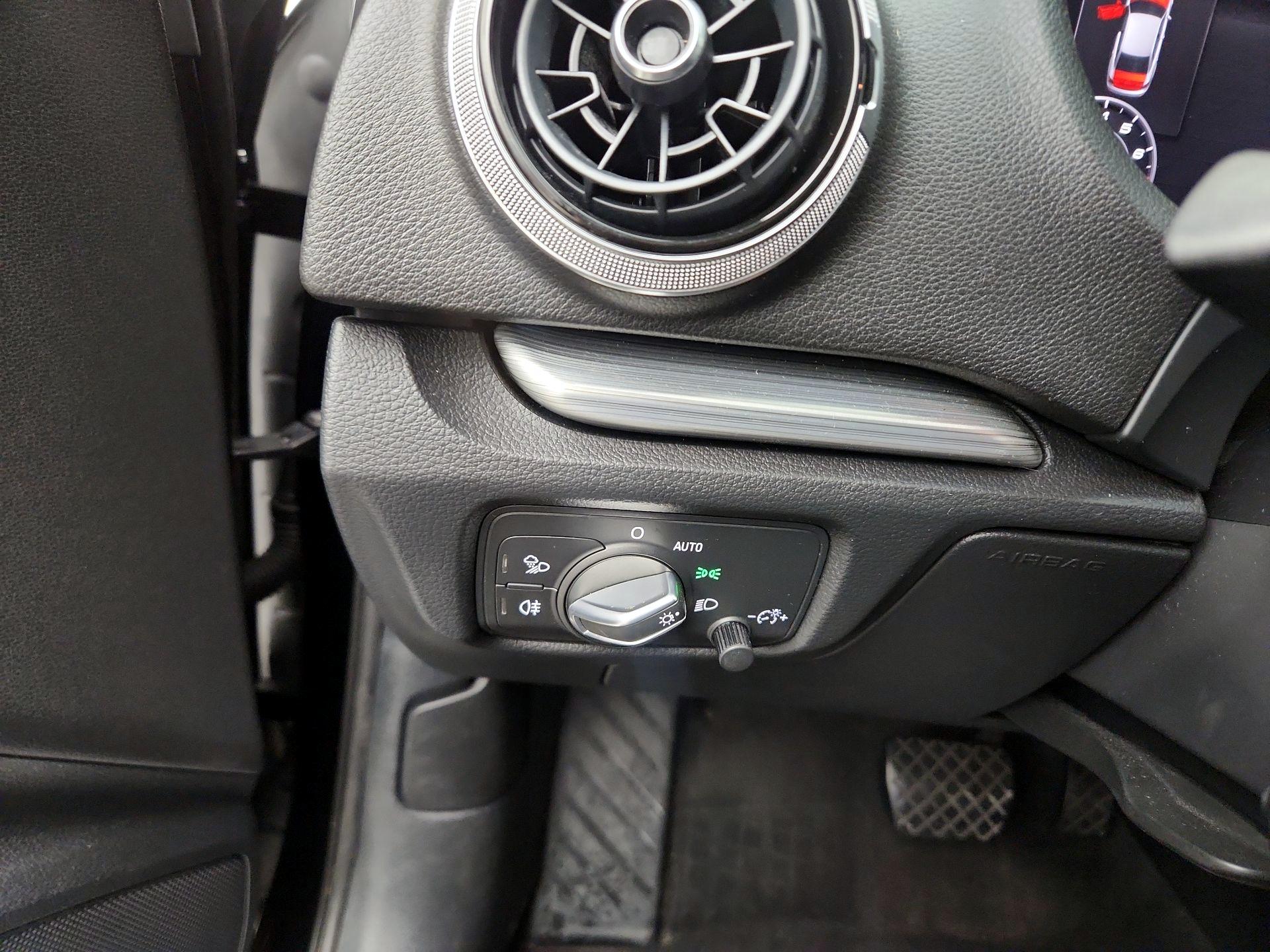 Thumbnail: 2017 Audi A3 - 13